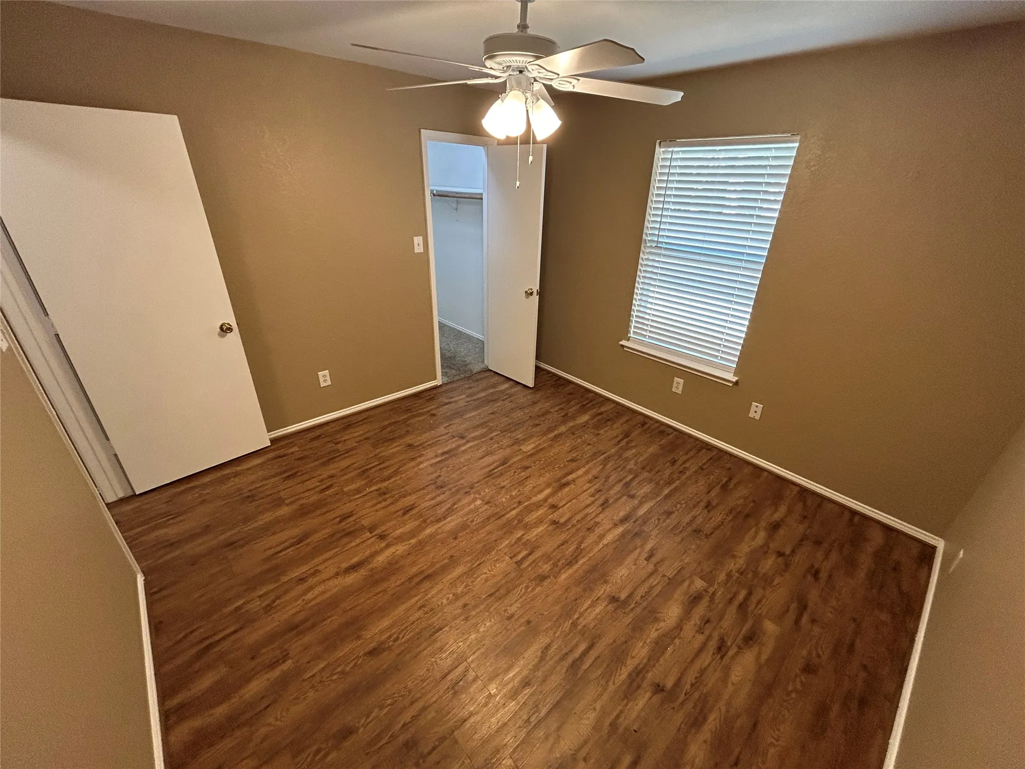 Single Family Residence For Rent in Tarrant County , 105 Sudbury Way, Arlington, Texas 76018, 3 Bedroom, 2 Bathroom, 2 Garage spaces, 1,424 Sqft, built in 1996, mls#21398131, Real Estate Agent in Arlington, Homes For Rent in Tarrant county, Homes For Rent in Arlington, Realtor in Arlington Texas, Real Estate Brokerage Independent Realty Texas, Luminita Cordes Realtor