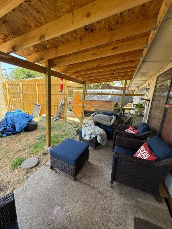 Single Family Residence For Sale in Dallas County , 705 Angle Ridge Circle, Garland, Texas 75043, 3 Bedroom, 2 Bathroom, 2 Garage spaces, 1,365 Sqft, built in 1977, mls#21397987, Real Estate Agent in Garland, Homes For Sale in Dallas county, Homes For Sale in Garland, Realtor in Garland Texas, Real Estate Brokerage Independent Realty Texas, Luminita Cordes Realtor