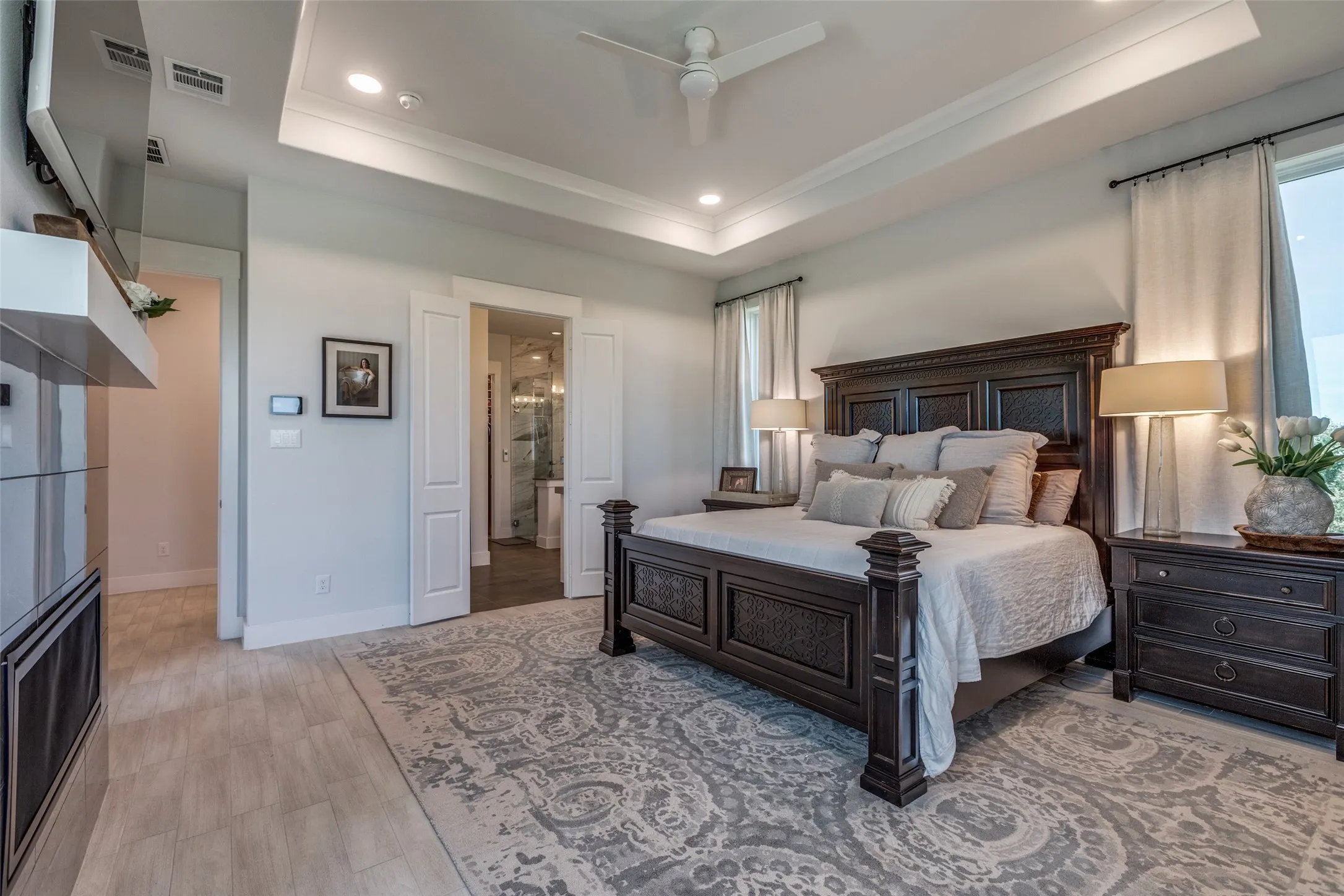 Single Family Residence For Sale in Grayson County , 1224 Karsten Ridge Pass, Gunter, Texas 75058, 4 Bedroom, 5 Bathroom, 3 Garage spaces, 4,005 Sqft, built in 2022, mls#21398125, Real Estate Agent in Gunter, Homes For Sale in Grayson county, Homes For Sale in Gunter, Realtor in Gunter Texas, Real Estate Brokerage Independent Realty Texas, Luminita Cordes Realtor