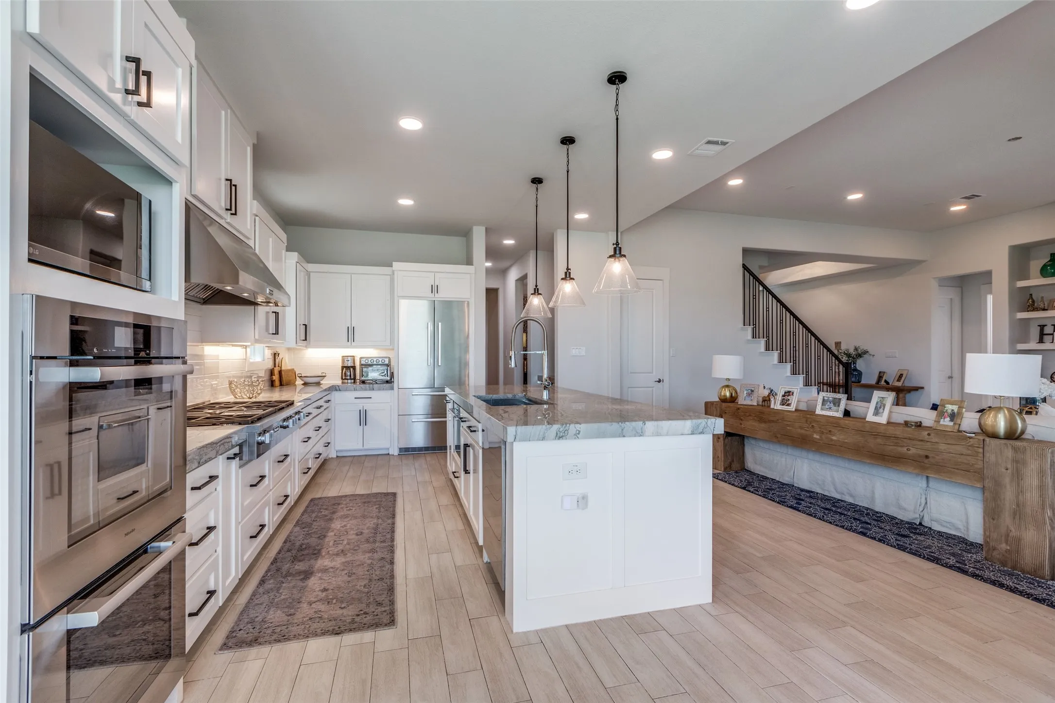 Single Family Residence For Sale in Grayson County , 1224 Karsten Ridge Pass, Gunter, Texas 75058, 4 Bedroom, 5 Bathroom, 3 Garage spaces, 4,005 Sqft, built in 2022, mls#21398125, Real Estate Agent in Gunter, Homes For Sale in Grayson county, Homes For Sale in Gunter, Realtor in Gunter Texas, Real Estate Brokerage Independent Realty Texas, Luminita Cordes Realtor