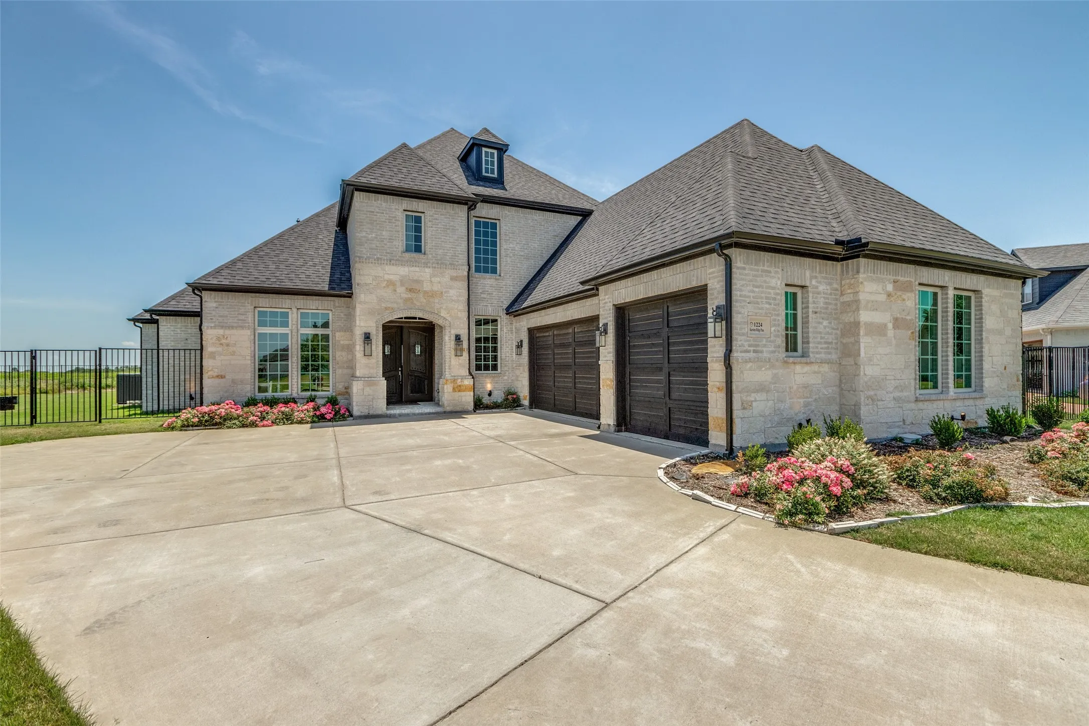 Single Family Residence For Sale in Grayson County , 1224 Karsten Ridge Pass, Gunter, Texas 75058, 4 Bedroom, 5 Bathroom, 3 Garage spaces, 4,005 Sqft, built in 2022, mls#21398125, Real Estate Agent in Gunter, Homes For Sale in Grayson county, Homes For Sale in Gunter, Realtor in Gunter Texas, Real Estate Brokerage Independent Realty Texas, Luminita Cordes Realtor