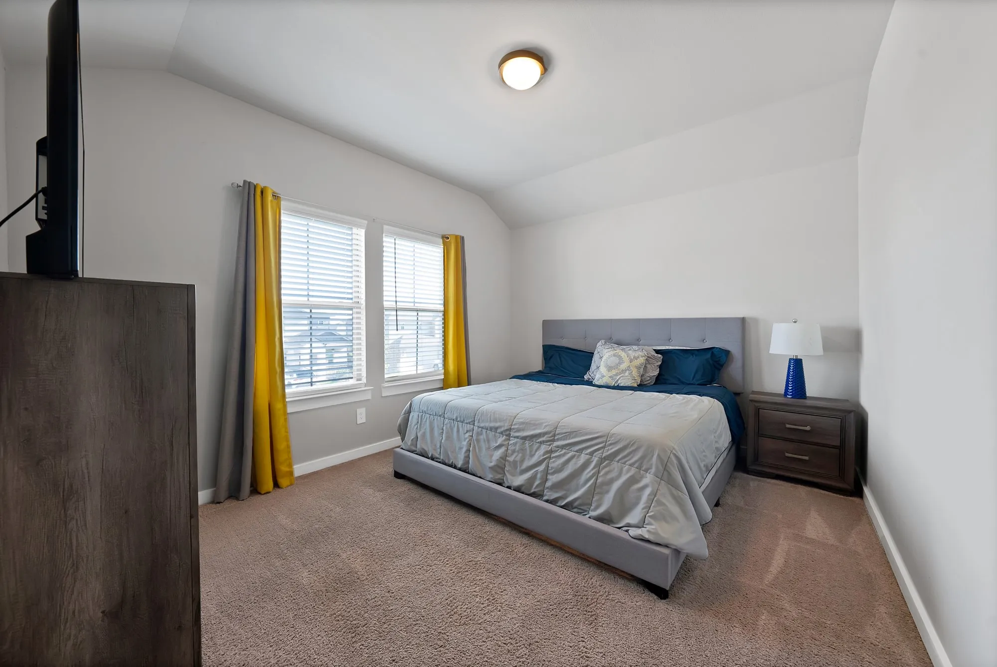 Single Family Residence For Sale in Tarrant County , 10541 Big Lagoon Drive, Fort Worth, Texas 76179, 5 Bedroom, 3 Bathroom, 2 Garage spaces, 2,958 Sqft, built in 2021, mls#21396739, Real Estate Agent in Fort Worth, Homes For Sale in Tarrant county, Homes For Sale in Fort Worth, Realtor in Fort Worth Texas, Real Estate Brokerage Independent Realty Texas, Luminita Cordes Realtor