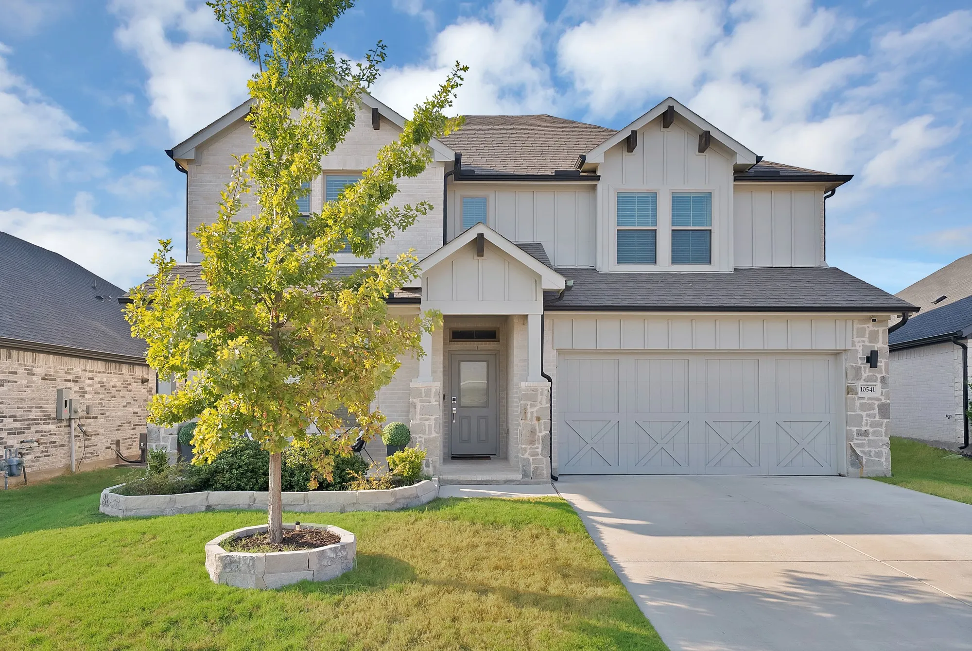 Single Family Residence For Sale in Tarrant County , 10541 Big Lagoon Drive, Fort Worth, Texas 76179, 5 Bedroom, 3 Bathroom, 2 Garage spaces, 2,958 Sqft, built in 2021, mls#21396739, Real Estate Agent in Fort Worth, Homes For Sale in Tarrant county, Homes For Sale in Fort Worth, Realtor in Fort Worth Texas, Real Estate Brokerage Independent Realty Texas, Luminita Cordes Realtor