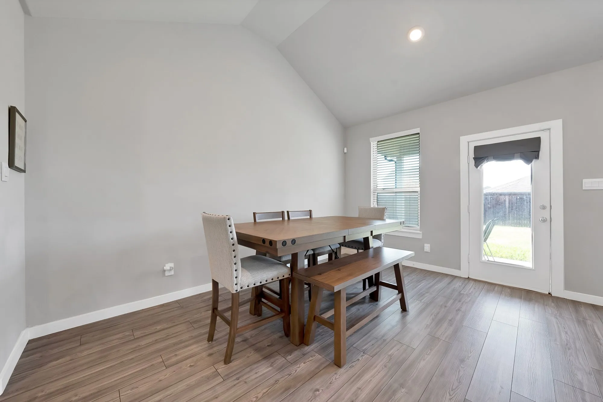Single Family Residence For Sale in Tarrant County , 10541 Big Lagoon Drive, Fort Worth, Texas 76179, 5 Bedroom, 3 Bathroom, 2 Garage spaces, 2,958 Sqft, built in 2021, mls#21396739, Real Estate Agent in Fort Worth, Homes For Sale in Tarrant county, Homes For Sale in Fort Worth, Realtor in Fort Worth Texas, Real Estate Brokerage Independent Realty Texas, Luminita Cordes Realtor