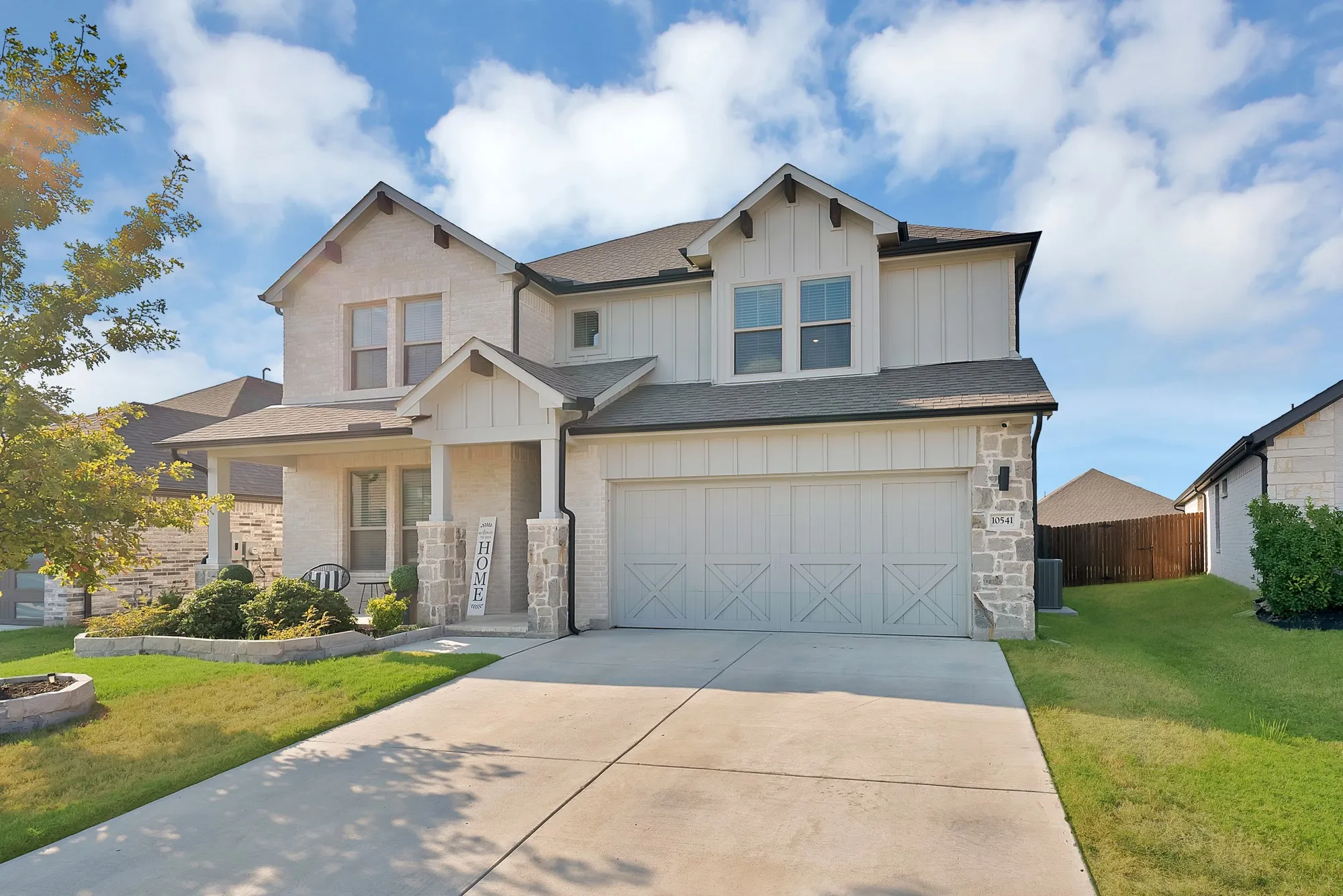 Single Family Residence For Sale in Tarrant County , 10541 Big Lagoon Drive, Fort Worth, Texas 76179, 5 Bedroom, 3 Bathroom, 2 Garage spaces, 2,958 Sqft, built in 2021, mls#21396739, Real Estate Agent in Fort Worth, Homes For Sale in Tarrant county, Homes For Sale in Fort Worth, Realtor in Fort Worth Texas, Real Estate Brokerage Independent Realty Texas, Luminita Cordes Realtor