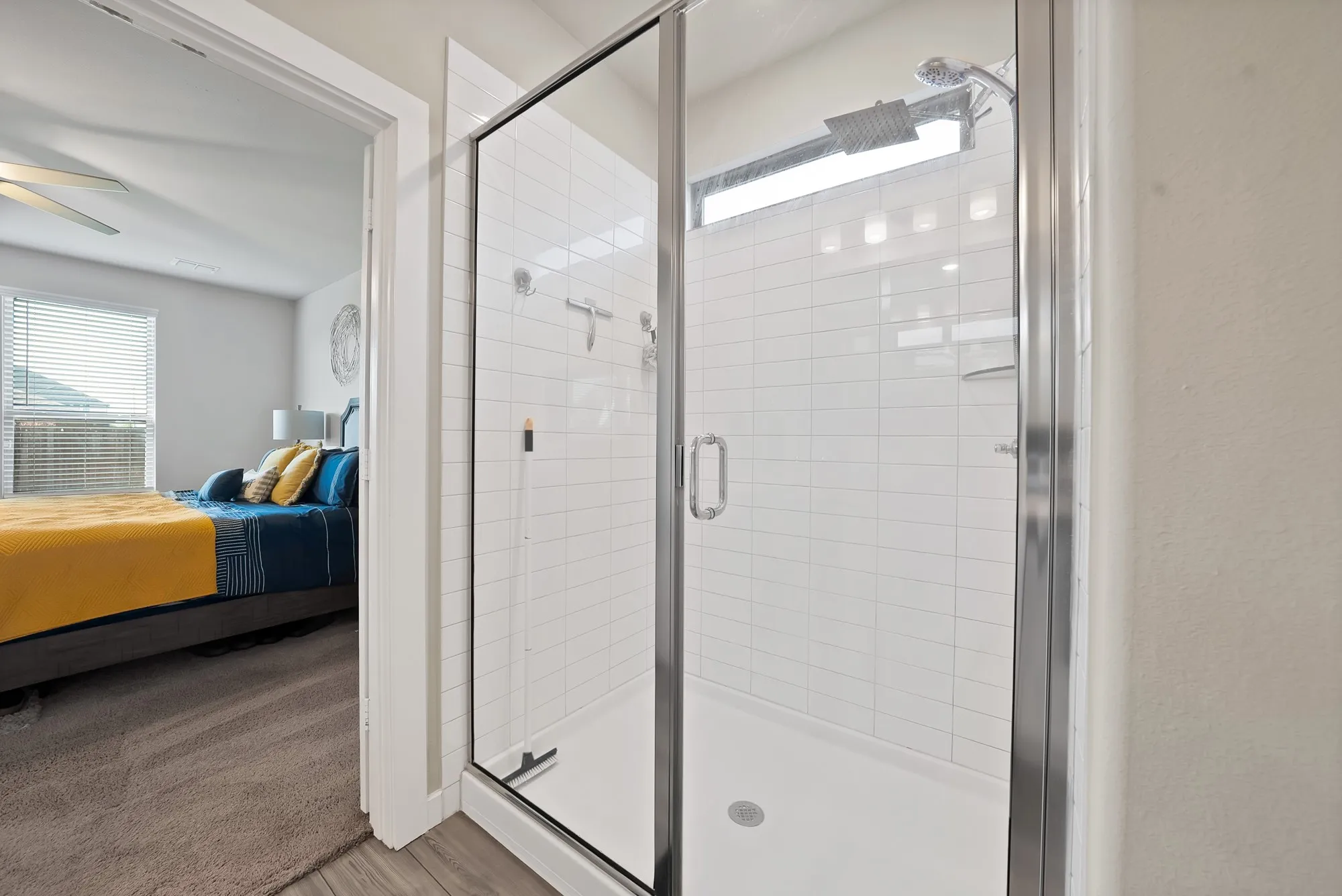 Single Family Residence For Sale in Tarrant County , 10541 Big Lagoon Drive, Fort Worth, Texas 76179, 5 Bedroom, 3 Bathroom, 2 Garage spaces, 2,958 Sqft, built in 2021, mls#21396739, Real Estate Agent in Fort Worth, Homes For Sale in Tarrant county, Homes For Sale in Fort Worth, Realtor in Fort Worth Texas, Real Estate Brokerage Independent Realty Texas, Luminita Cordes Realtor