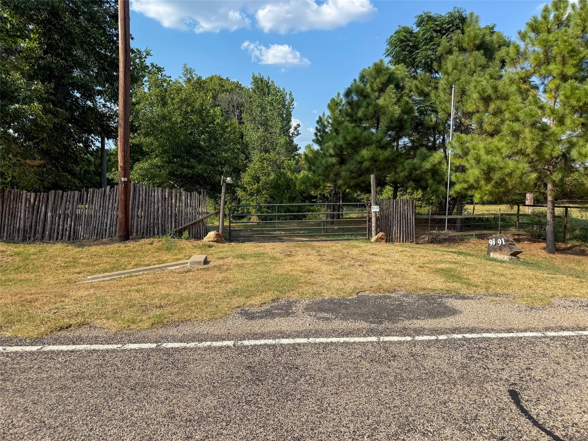 Improved Land For Sale in Lamar County , TBD Farm Road 906, Powderly, Texas 75473, 0, 0, Garage spaces, 0 Sqft, built in 2016, mls#21398160, Real Estate Agent in Powderly, Homes For Sale in Lamar county, Homes For Sale in Powderly, Realtor in Powderly Texas, Real Estate Brokerage Independent Realty Texas, Luminita Cordes Realtor