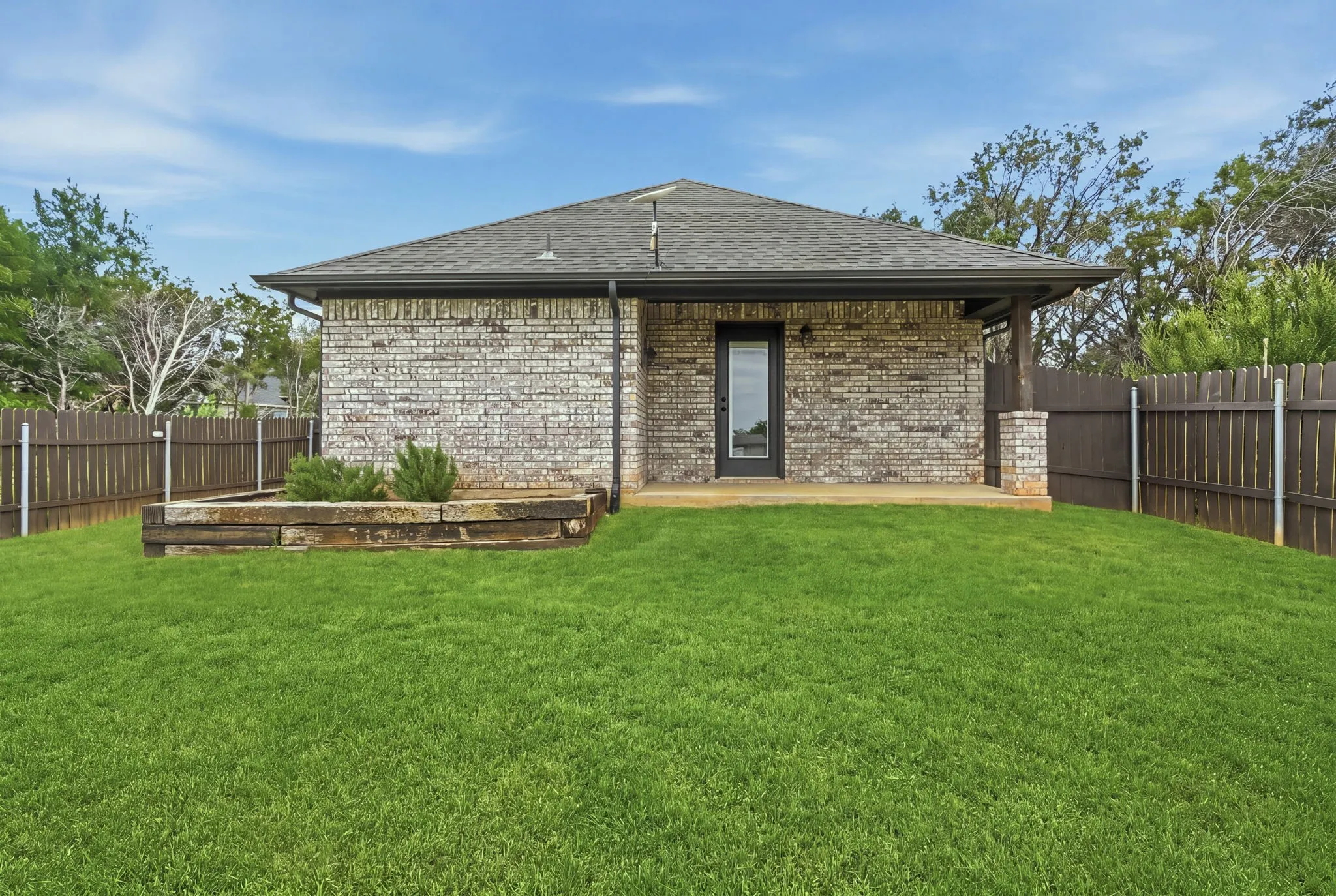 Single Family Residence For Rent in Hood County , 2926 Paluxy Trail, Granbury, Texas 76048, 3 Bedroom, 2 Bathroom, Garage spaces, 1,503 Sqft, built in 2020, mls#21398163, Real Estate Agent in Granbury, Homes For Rent in Hood county, Homes For Rent in Granbury, Realtor in Granbury Texas, Real Estate Brokerage Independent Realty Texas, Luminita Cordes Realtor