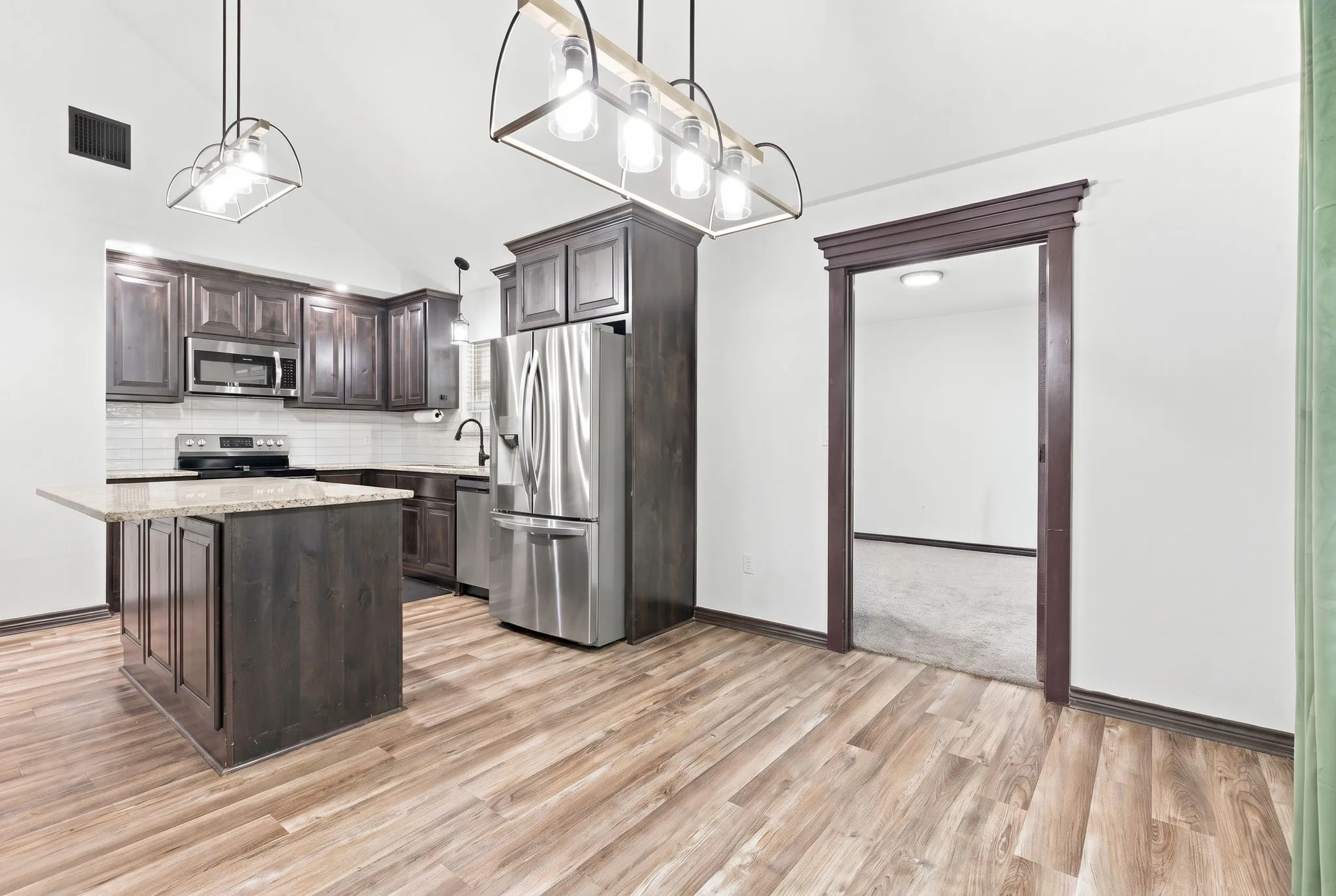 Single Family Residence For Rent in Hood County , 2926 Paluxy Trail, Granbury, Texas 76048, 3 Bedroom, 2 Bathroom, Garage spaces, 1,503 Sqft, built in 2020, mls#21398163, Real Estate Agent in Granbury, Homes For Rent in Hood county, Homes For Rent in Granbury, Realtor in Granbury Texas, Real Estate Brokerage Independent Realty Texas, Luminita Cordes Realtor