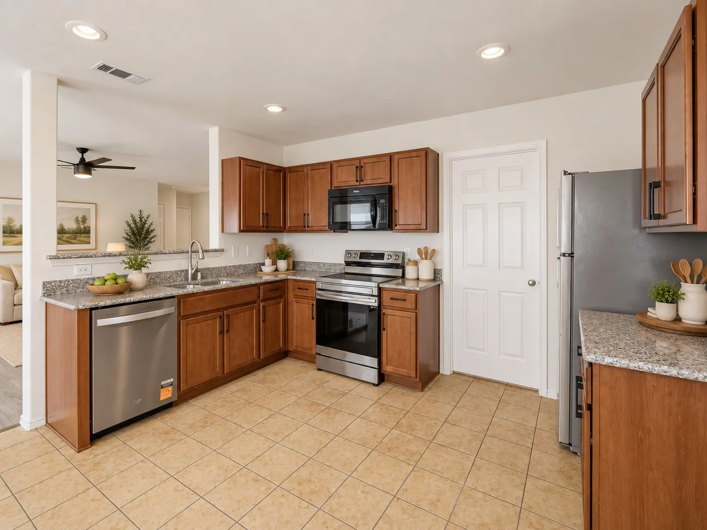 Single Family Residence For Sale in Tarrant County , 706 Bastrop Drive, Arlington, Texas 76002, 3 Bedroom, 2 Bathroom, 2 Garage spaces, 1,518 Sqft, built in 2012, mls#21395678, Real Estate Agent in Arlington, Homes For Sale in Tarrant county, Homes For Sale in Arlington, Realtor in Arlington Texas, Real Estate Brokerage Independent Realty Texas, Luminita Cordes Realtor