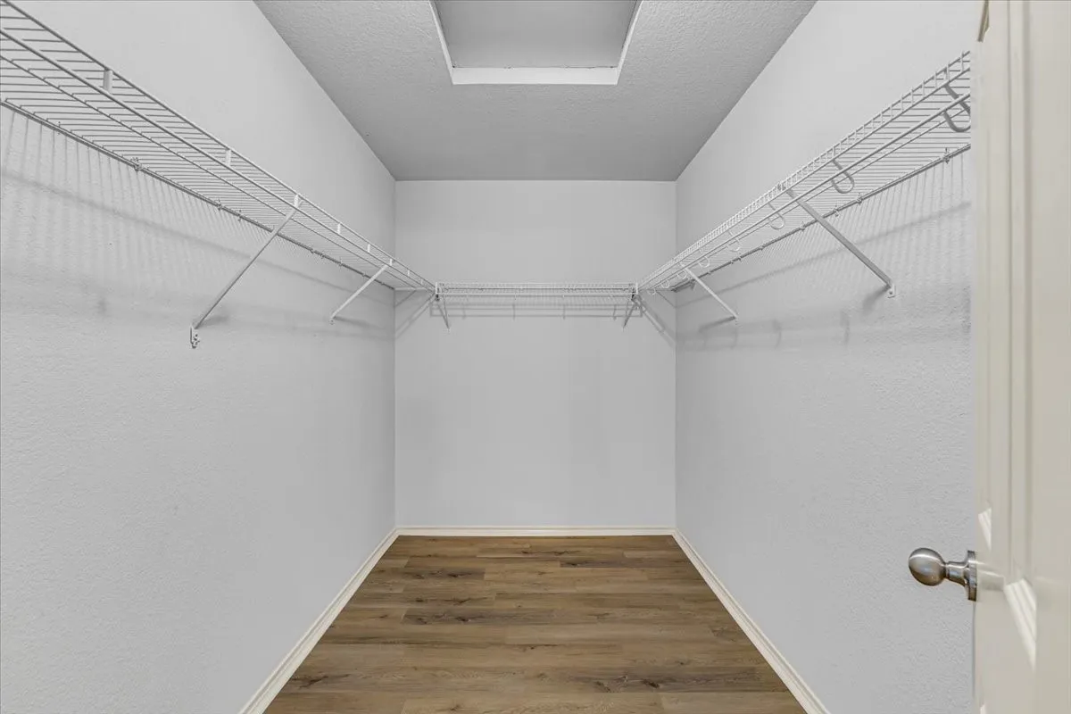 HUGE WALK IN CLOSET