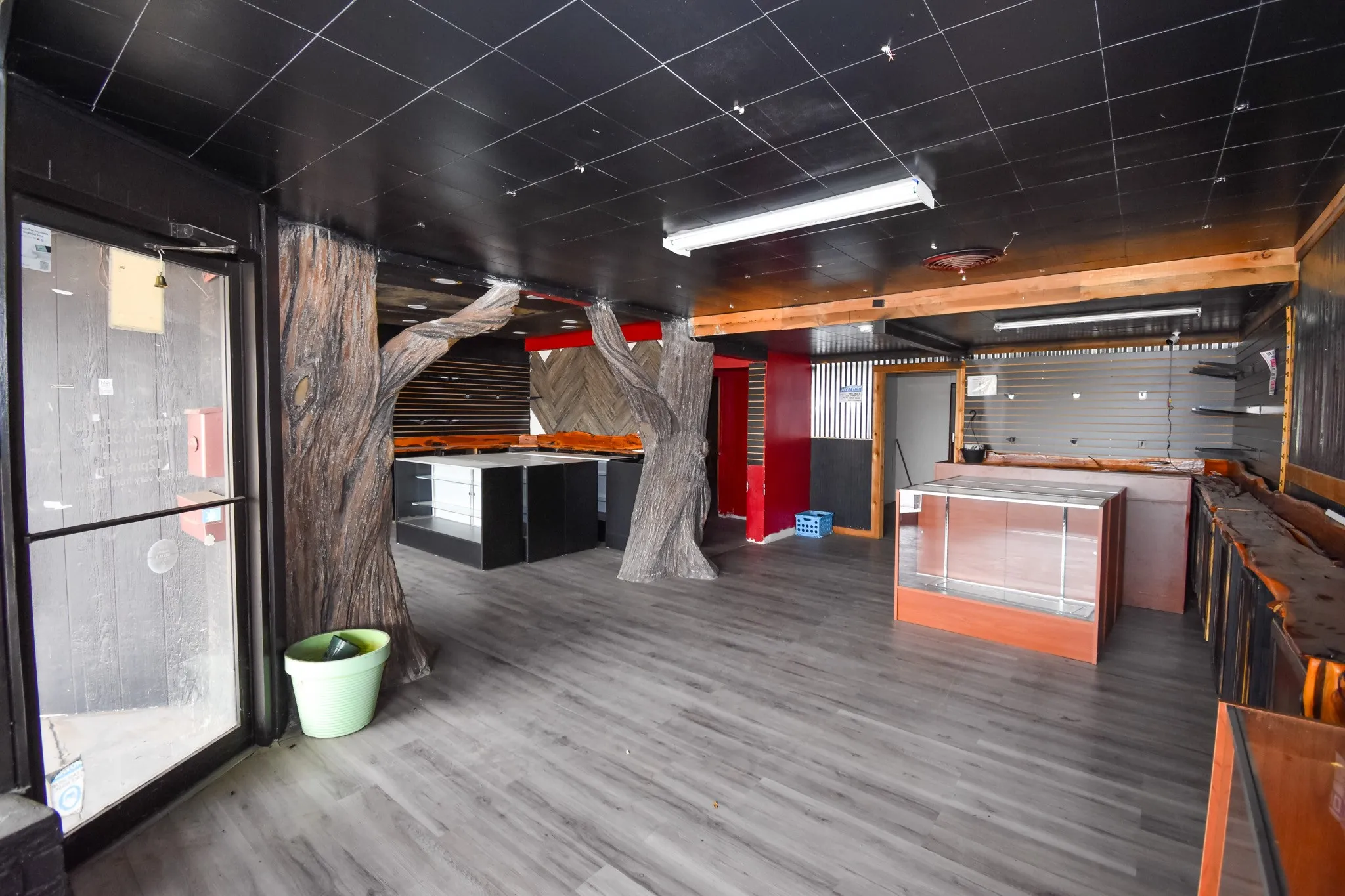 Office For Sale in Mc Culloch County , 210 S Blackburn Street, Brady, Texas 76825, 0, 0, Garage spaces, 0 Sqft, built in 1920, mls#21398180, Real Estate Agent in Brady, Homes For Sale in Mc Culloch county, Homes For Sale in Brady, Realtor in Brady Texas, Real Estate Brokerage Independent Realty Texas, Luminita Cordes Realtor