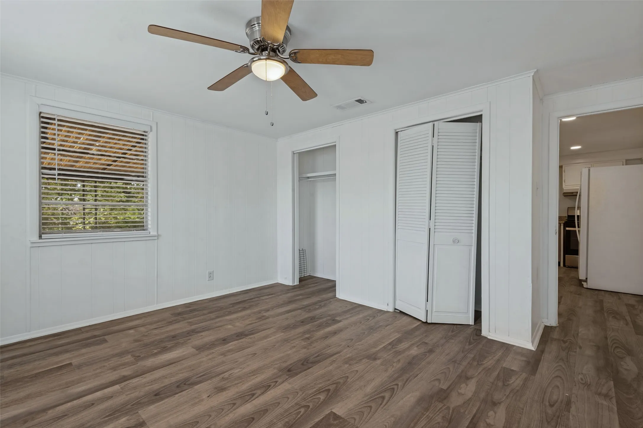 Single Family Residence For Rent in Dallas County , 227 S Justin Avenue, Dallas, Texas 75211, 3 Bedroom, 1 Bathroom, Garage spaces, 1,170 Sqft, built in 1962, mls#21398159, Real Estate Agent in Dallas, Homes For Rent in Dallas county, Homes For Rent in Dallas, Realtor in Dallas Texas, Real Estate Brokerage Independent Realty Texas, Luminita Cordes Realtor