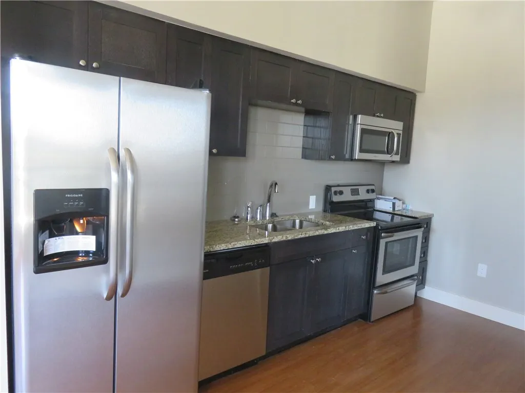 Apartment For Rent in Tarrant County , 928 Travis Avenue 306, Fort Worth, Texas 76104, 1 Bedroom, 1 Bathroom, Garage spaces, 610 Sqft, built in 2016, mls#21398187, Real Estate Agent in Fort Worth, Homes For Rent in Tarrant county, Homes For Rent in Fort Worth, Realtor in Fort Worth Texas, Real Estate Brokerage Independent Realty Texas, Luminita Cordes Realtor