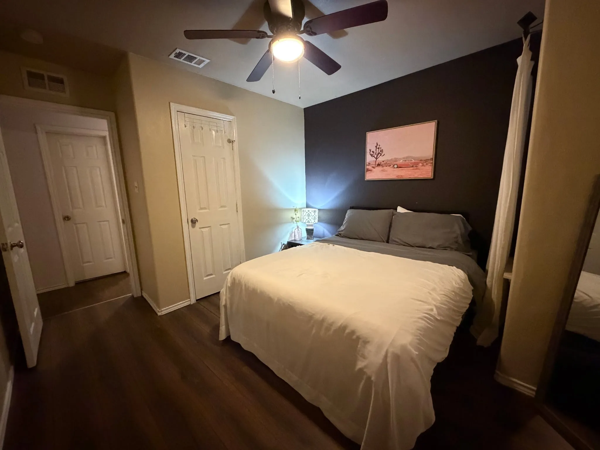 Townhouse For Sale in Dallas County , 5402 Bexar Street, Dallas, Texas 75215, 2 Bedroom, 3 Bathroom, 1 Garage spaces, 1,464 Sqft, built in 2012, mls#21398194, Real Estate Agent in Dallas, Homes For Sale in Dallas county, Homes For Sale in Dallas, Realtor in Dallas Texas, Real Estate Brokerage Independent Realty Texas, Luminita Cordes Realtor