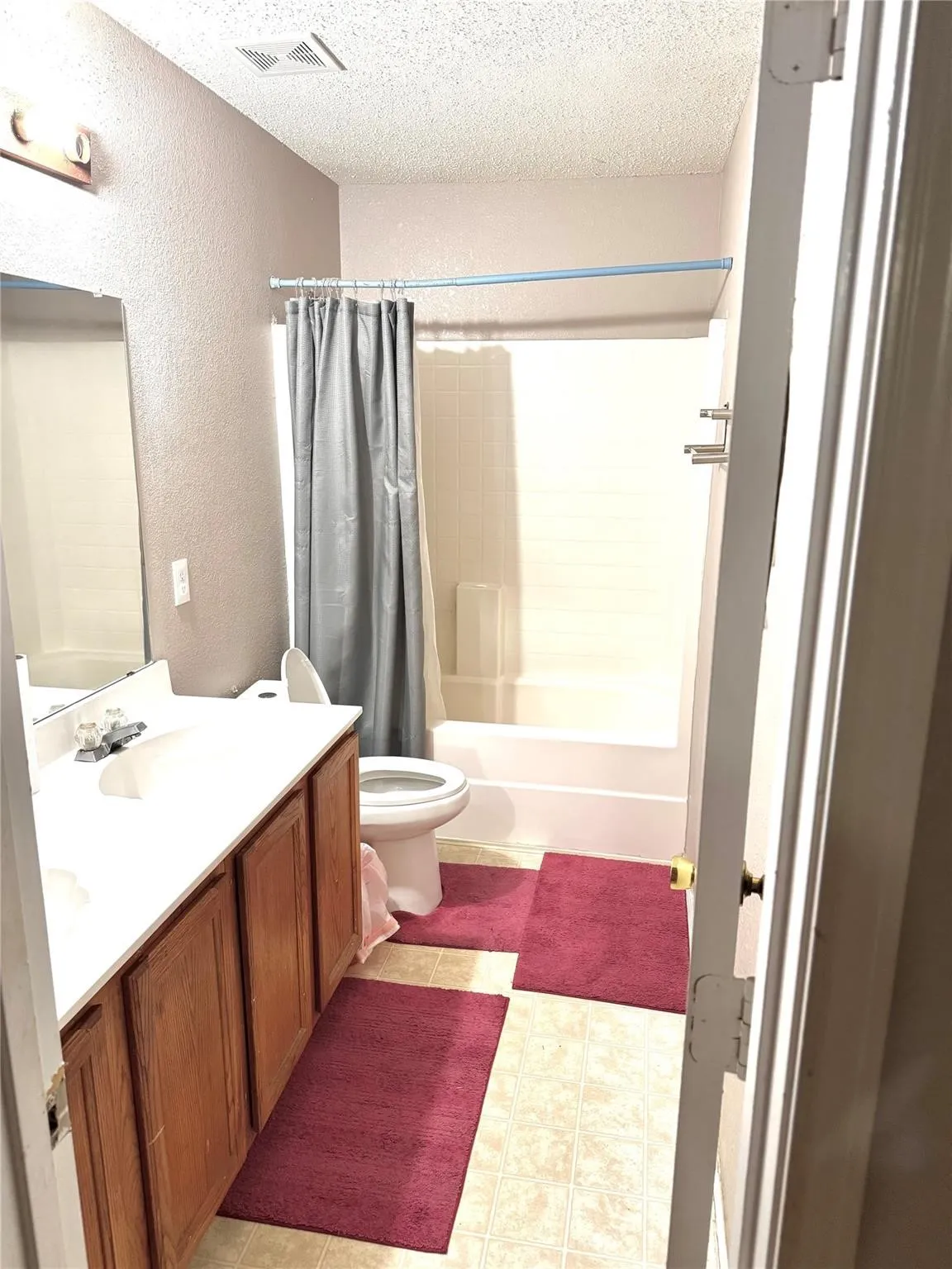2nd Bathroom
