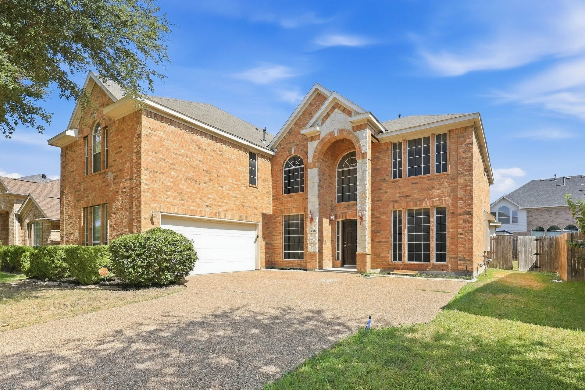 Single Family Residence For Rent in Dallas County , 736 Mulberry Lane, De Soto, Texas 75115, 5 Bedroom, 4 Bathroom, 2 Garage spaces, 3,498 Sqft, built in 2003, mls#21398191, Real Estate Agent in De Soto, Homes For Rent in Dallas county, Homes For Rent in De Soto, Realtor in De Soto Texas, Real Estate Brokerage Independent Realty Texas, Luminita Cordes Realtor