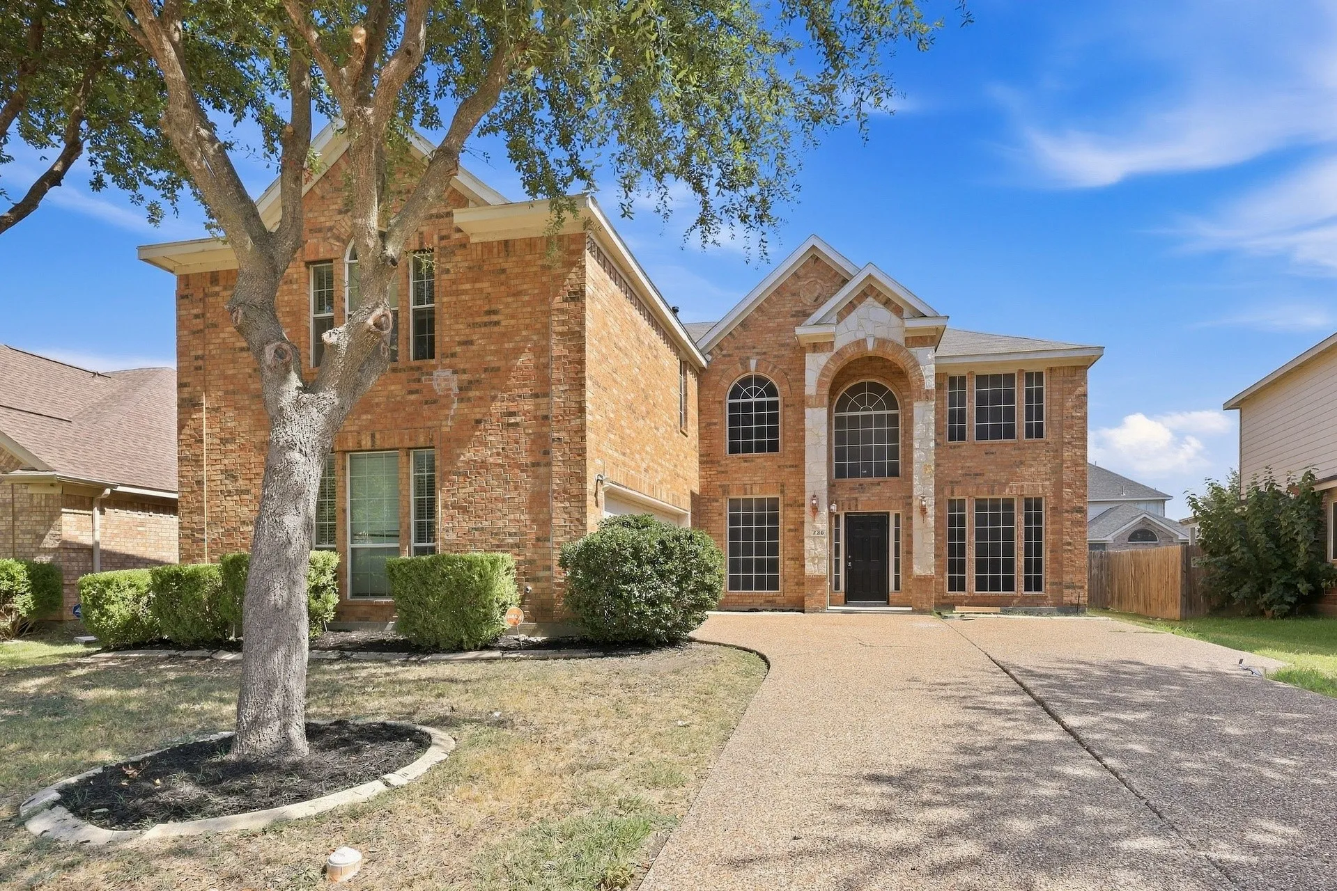 Single Family Residence For Rent in Dallas County , 736 Mulberry Lane, De Soto, Texas 75115, 5 Bedroom, 4 Bathroom, 2 Garage spaces, 3,498 Sqft, built in 2003, mls#21398191, Real Estate Agent in De Soto, Homes For Rent in Dallas county, Homes For Rent in De Soto, Realtor in De Soto Texas, Real Estate Brokerage Independent Realty Texas, Luminita Cordes Realtor