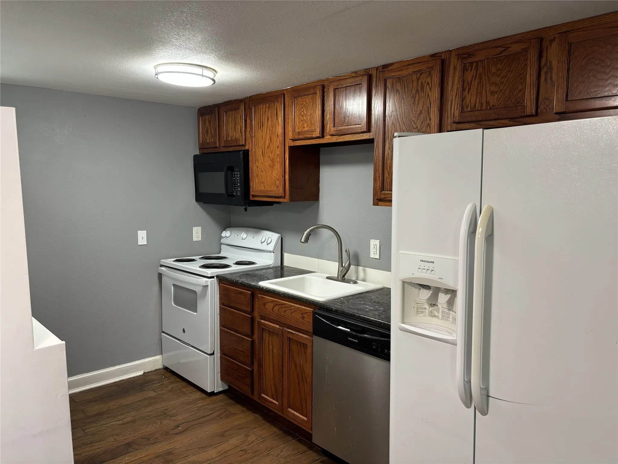 Single Family Residence For Rent in Hunt County , 1340 E State Highway 276, West Tawakoni, Texas 75474, 2 Bedroom, 2 Bathroom, Garage spaces, 1,360 Sqft, built in 1990, mls#21398199, Real Estate Agent in West Tawakoni, Homes For Rent in Hunt county, Homes For Rent in West Tawakoni, Realtor in West Tawakoni Texas, Real Estate Brokerage Independent Realty Texas, Luminita Cordes Realtor