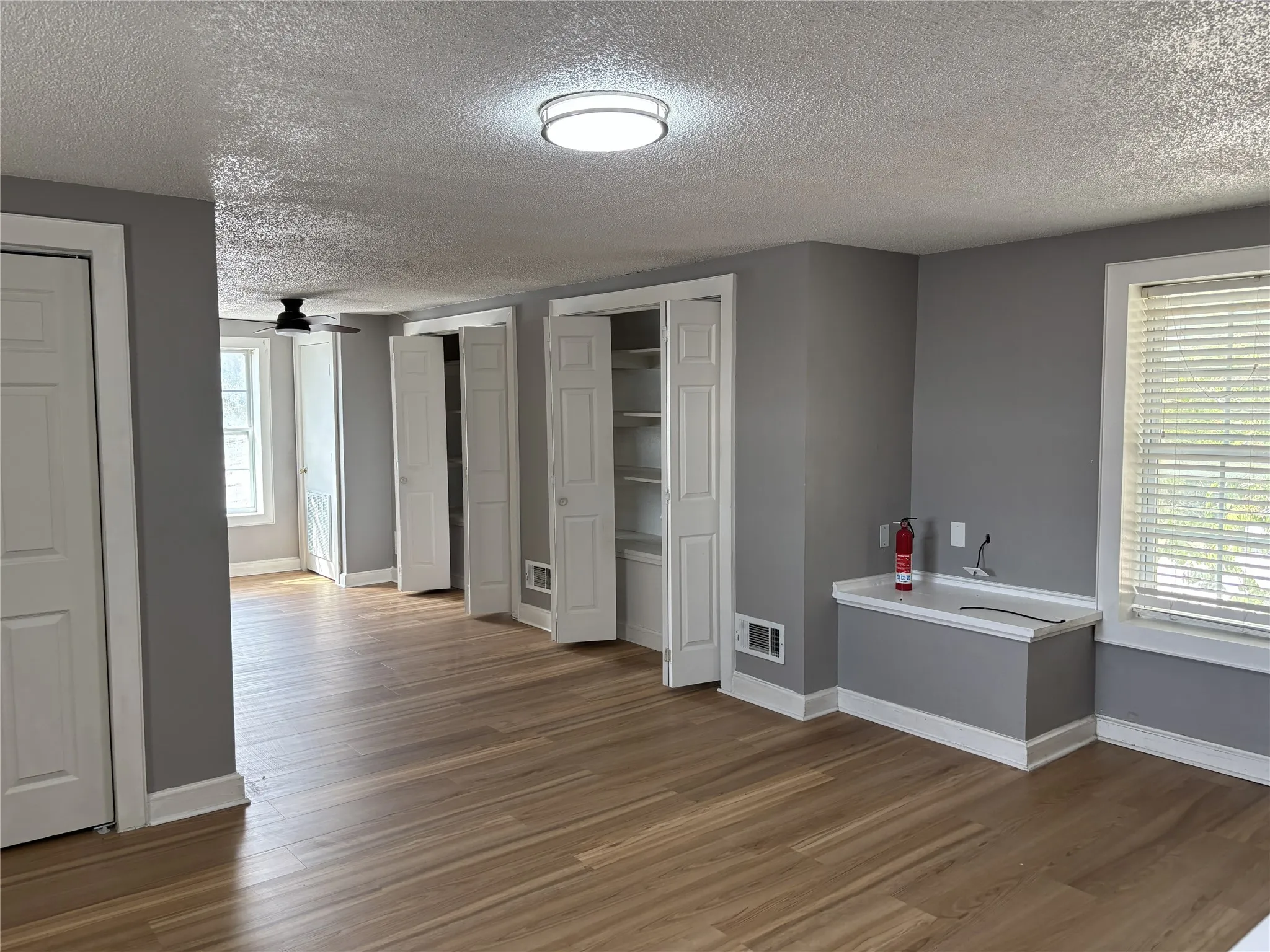 Single Family Residence For Rent in Hunt County , 1340 E State Highway 276, West Tawakoni, Texas 75474, 2 Bedroom, 2 Bathroom, Garage spaces, 1,360 Sqft, built in 1990, mls#21398199, Real Estate Agent in West Tawakoni, Homes For Rent in Hunt county, Homes For Rent in West Tawakoni, Realtor in West Tawakoni Texas, Real Estate Brokerage Independent Realty Texas, Luminita Cordes Realtor