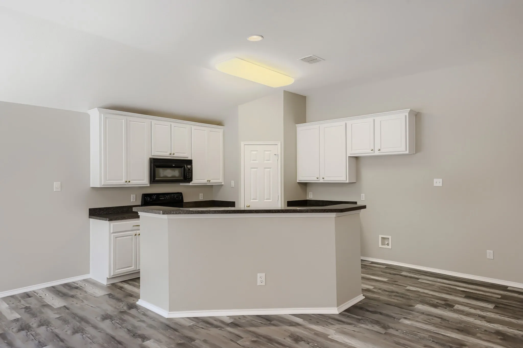 Single Family Residence For Sale in Tarrant County , 6221 Brooklynn Drive, Fort Worth, Texas 76179, 3 Bedroom, 2 Bathroom, 2 Garage spaces, 1,601 Sqft, built in 2005, mls#21396792, Real Estate Agent in Fort Worth, Homes For Sale in Tarrant county, Homes For Sale in Fort Worth, Realtor in Fort Worth Texas, Real Estate Brokerage Independent Realty Texas, Luminita Cordes Realtor