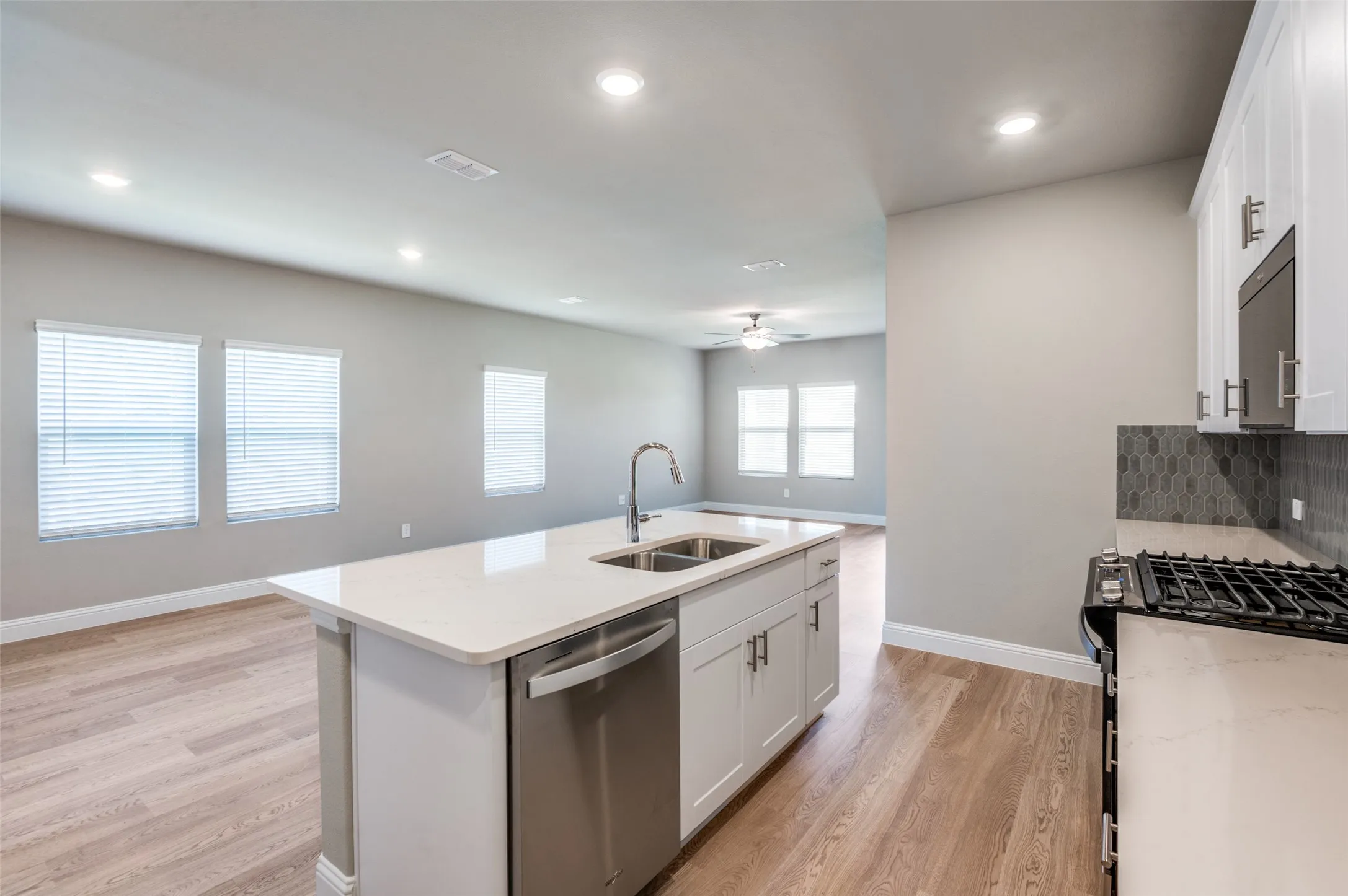Single Family Residence For Rent in Collin County , 602 Ezra Lane, Mc Kinney, Texas 75069, 4 Bedroom, 3 Bathroom, 2 Garage spaces, 2,351 Sqft, built in 2025, mls#21398200, Real Estate Agent in Mc Kinney, Homes For Rent in Collin county, Homes For Rent in Mc Kinney, Realtor in Mc Kinney Texas, Real Estate Brokerage Independent Realty Texas, Luminita Cordes Realtor