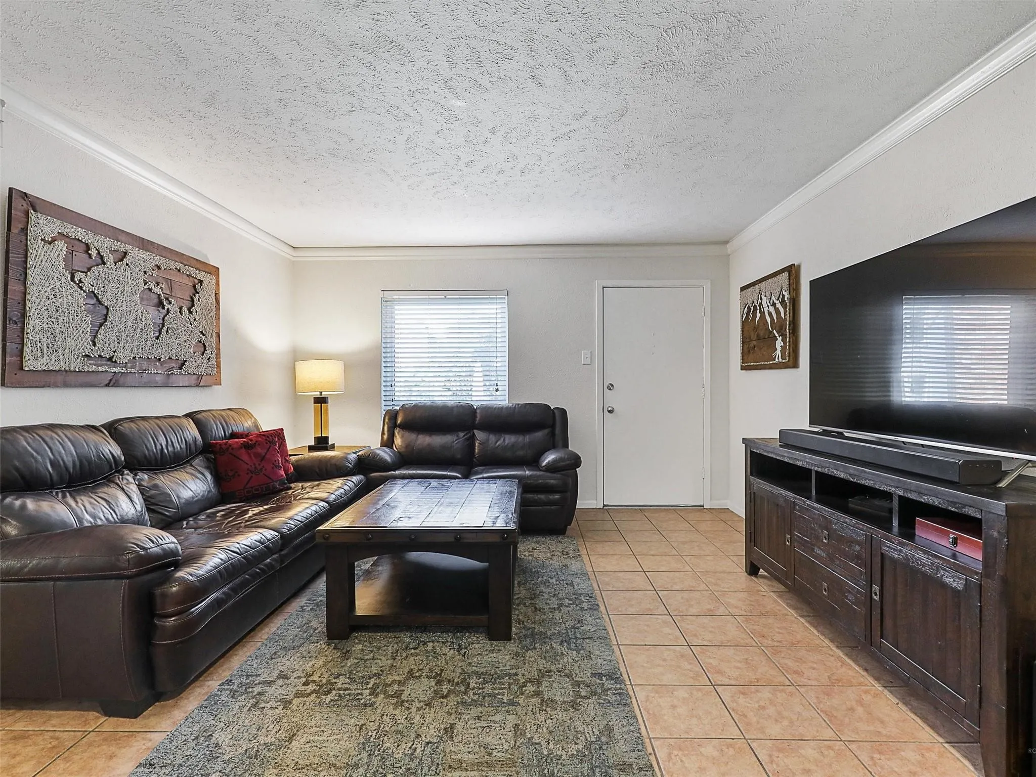 Condominium For Sale in Dallas County , 4317 Hartford Street 102, Dallas, Texas 75219, 2 Bedroom, 2 Bathroom, Garage spaces, 874 Sqft, built in 1969, mls#21398153, Real Estate Agent in Dallas, Homes For Sale in Dallas county, Homes For Sale in Dallas, Realtor in Dallas Texas, Real Estate Brokerage Independent Realty Texas, Luminita Cordes Realtor