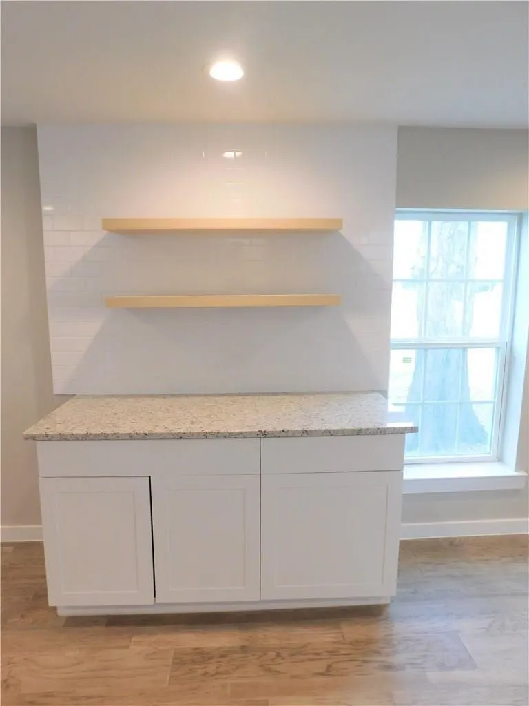 Single Family Residence For Rent in Collin County , 401 S Arizona Drive, Celina, Texas 75009, 3 Bedroom, 2 Bathroom, Garage spaces, 1,384 Sqft, built in 1940, mls#21398207, Real Estate Agent in Celina, Homes For Rent in Collin county, Homes For Rent in Celina, Realtor in Celina Texas, Real Estate Brokerage Independent Realty Texas, Luminita Cordes Realtor