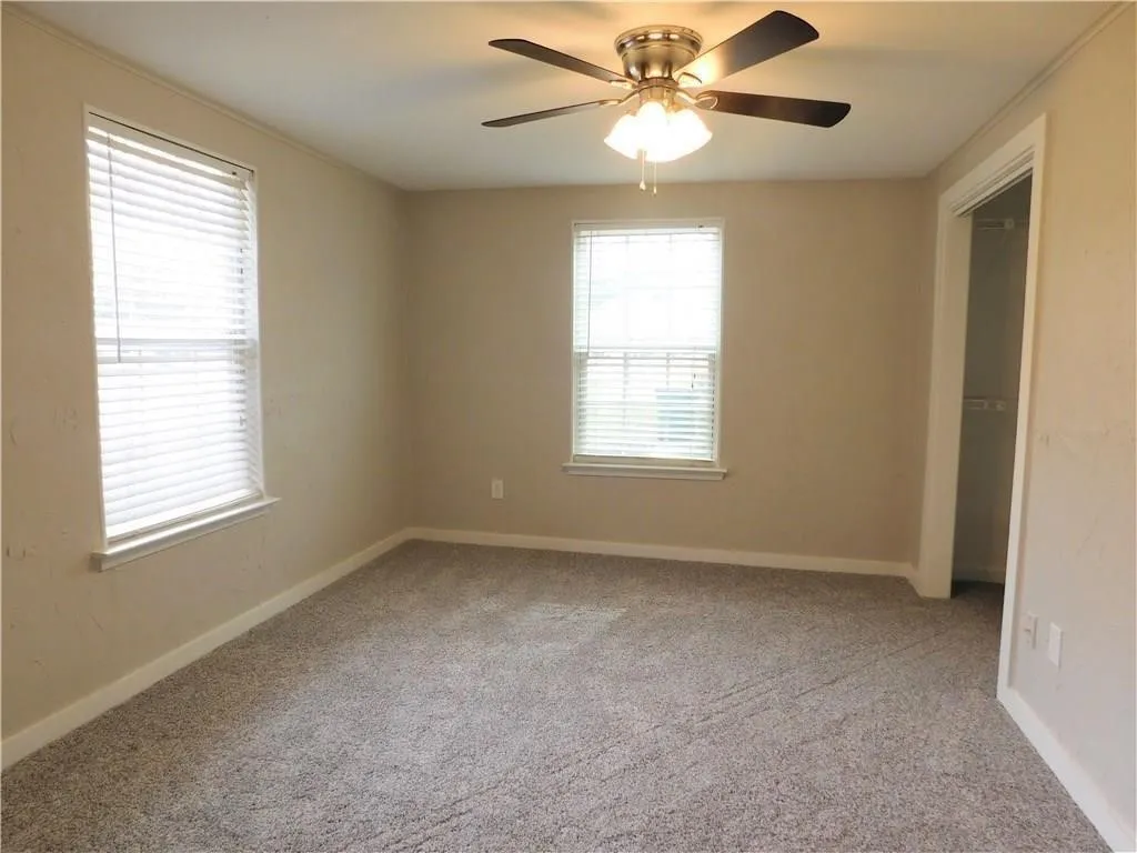 Single Family Residence For Rent in Collin County , 401 S Arizona Drive, Celina, Texas 75009, 3 Bedroom, 2 Bathroom, Garage spaces, 1,384 Sqft, built in 1940, mls#21398207, Real Estate Agent in Celina, Homes For Rent in Collin county, Homes For Rent in Celina, Realtor in Celina Texas, Real Estate Brokerage Independent Realty Texas, Luminita Cordes Realtor