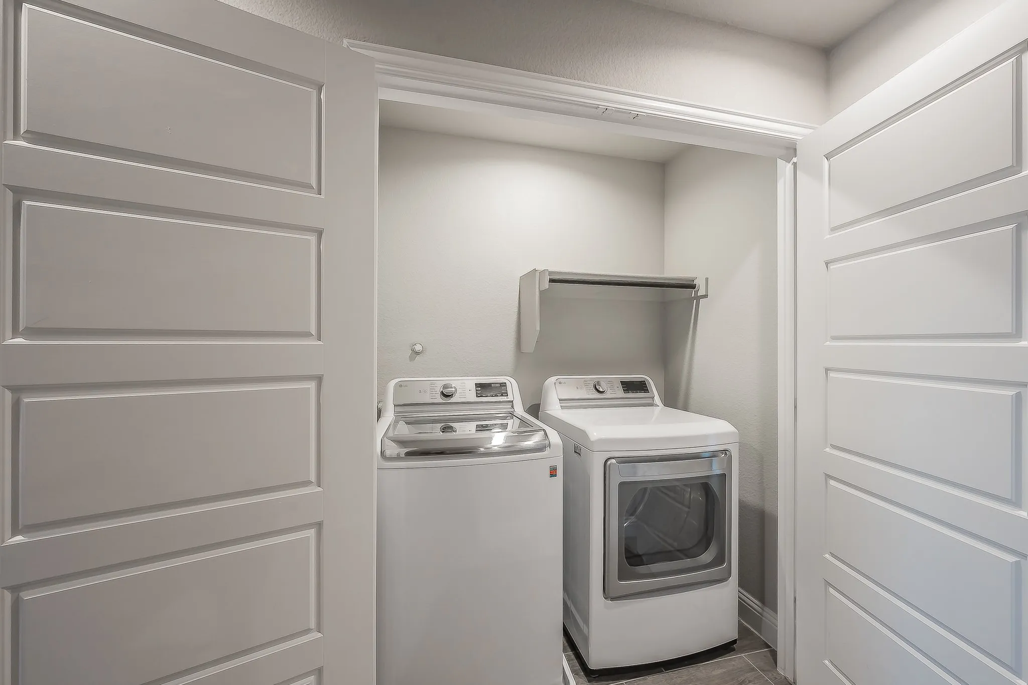 Townhouse For Sale in Tarrant County , 5984 Bursey Road, Watauga, Texas 76148, 3 Bedroom, 3 Bathroom, 2 Garage spaces, 1,801 Sqft, built in 2023, mls#21397506, Real Estate Agent in Watauga, Homes For Sale in Tarrant county, Homes For Sale in Watauga, Realtor in Watauga Texas, Real Estate Brokerage Independent Realty Texas, Luminita Cordes Realtor