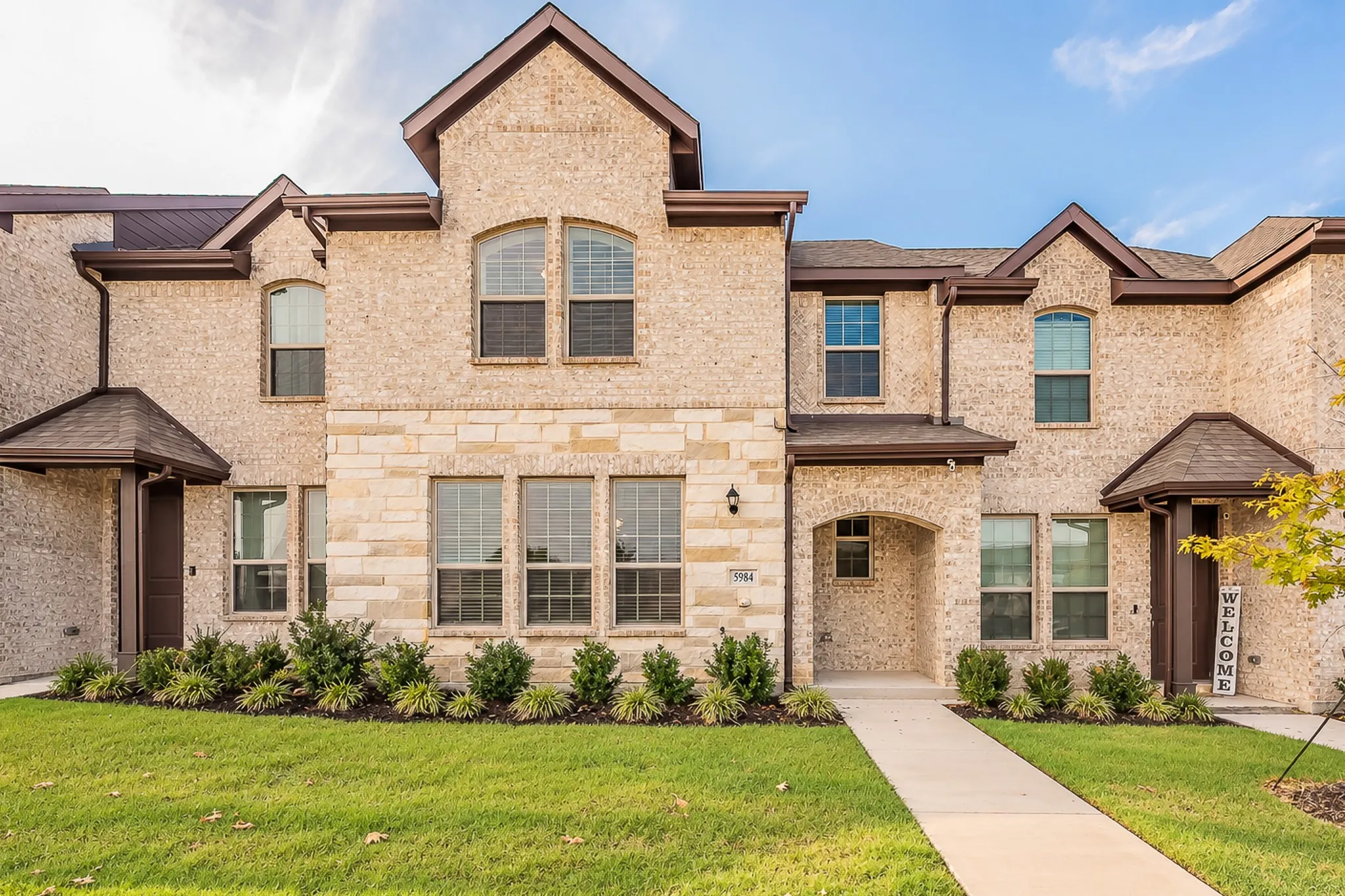 Townhouse For Sale in Tarrant County , 5984 Bursey Road, Watauga, Texas 76148, 3 Bedroom, 3 Bathroom, 2 Garage spaces, 1,801 Sqft, built in 2023, mls#21397506, Real Estate Agent in Watauga, Homes For Sale in Tarrant county, Homes For Sale in Watauga, Realtor in Watauga Texas, Real Estate Brokerage Independent Realty Texas, Luminita Cordes Realtor
