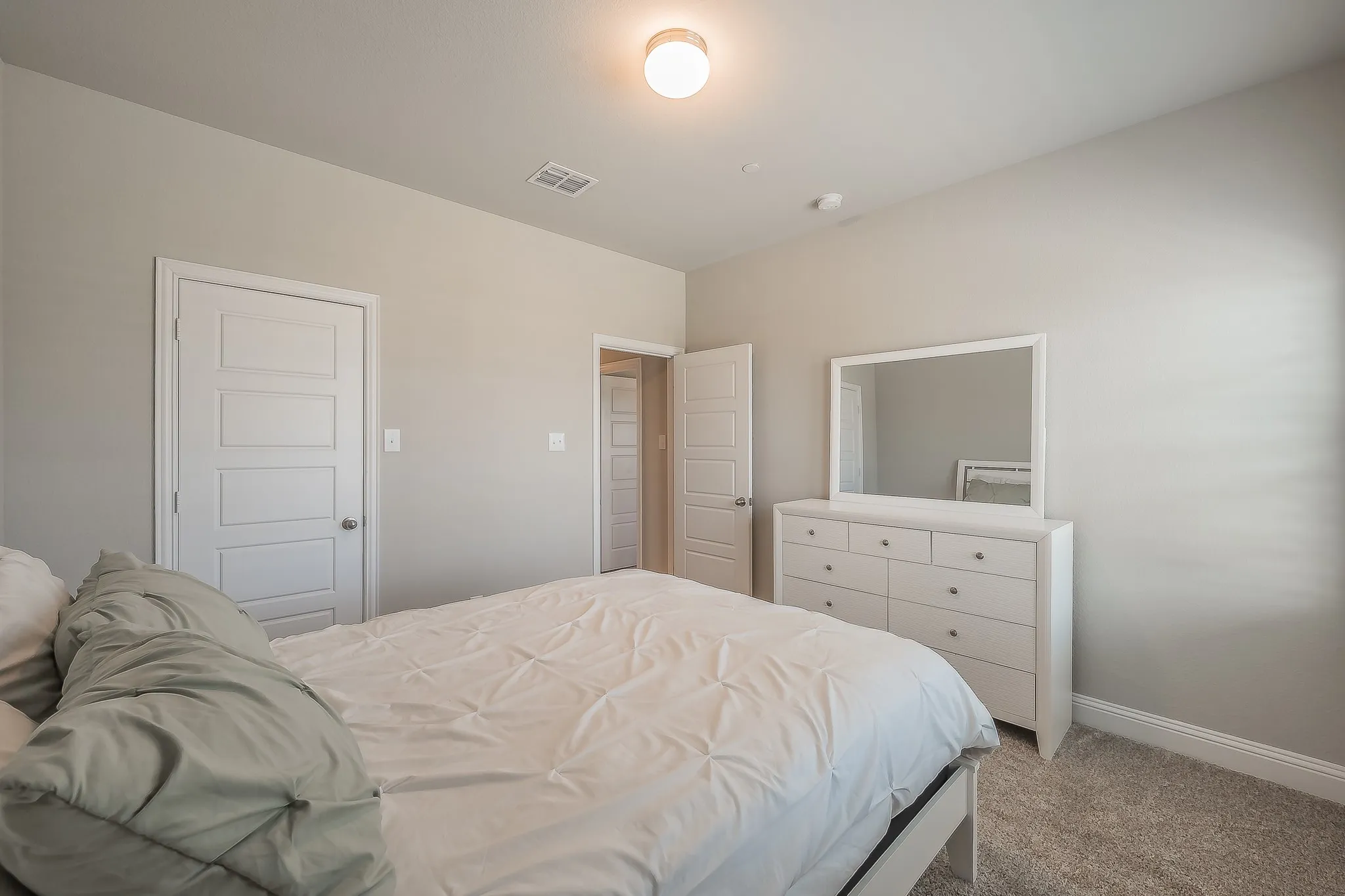 Townhouse For Sale in Tarrant County , 5984 Bursey Road, Watauga, Texas 76148, 3 Bedroom, 3 Bathroom, 2 Garage spaces, 1,801 Sqft, built in 2023, mls#21397506, Real Estate Agent in Watauga, Homes For Sale in Tarrant county, Homes For Sale in Watauga, Realtor in Watauga Texas, Real Estate Brokerage Independent Realty Texas, Luminita Cordes Realtor