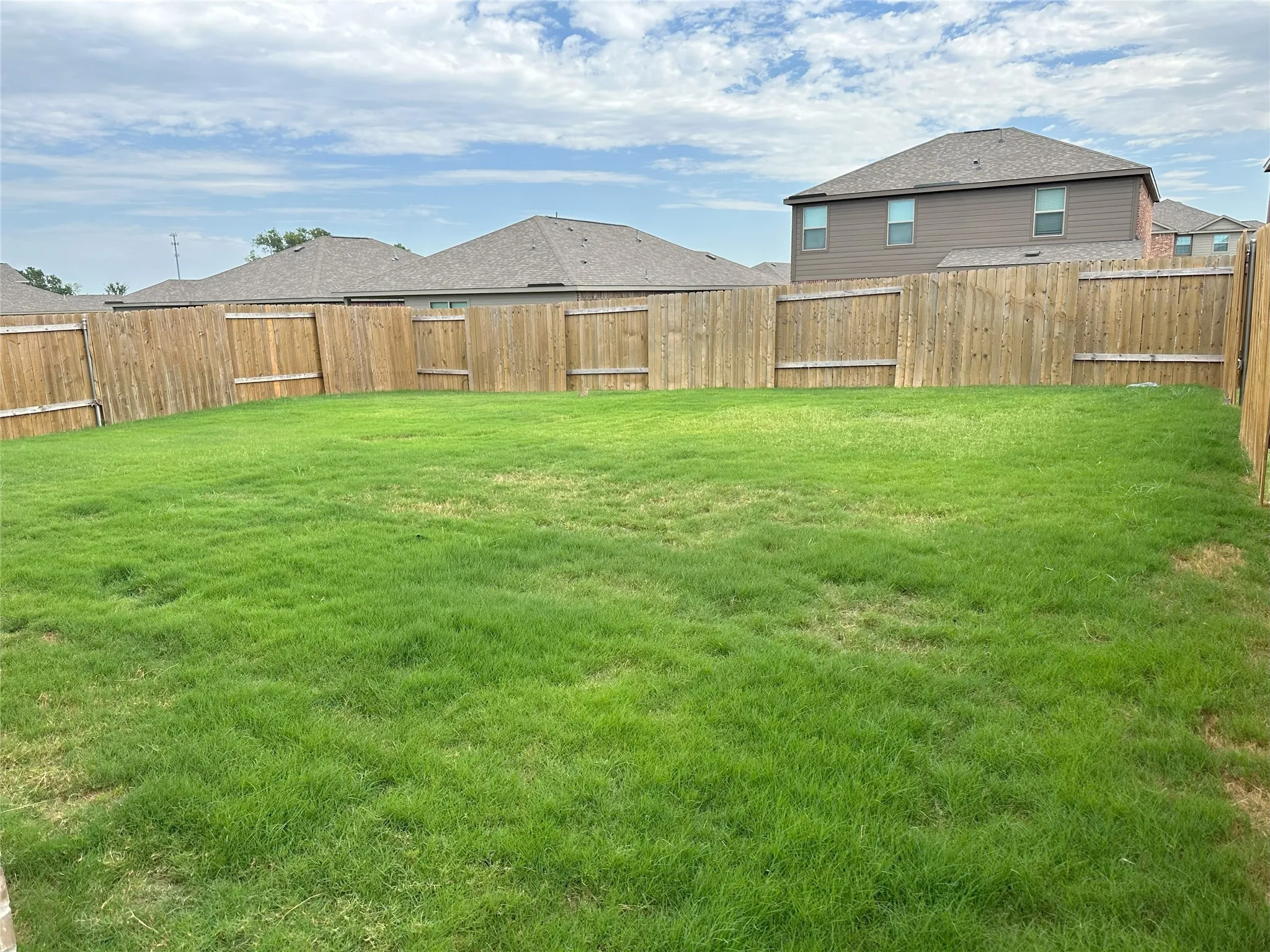 Single Family Residence For Rent in Collin County , 236 Elam Drive, Anna, Texas 75409, 5 Bedroom, 3 Bathroom, 2 Garage spaces, 2,703 Sqft, built in 2021, mls#21398212, Real Estate Agent in Anna, Homes For Rent in Collin county, Homes For Rent in Anna, Realtor in Anna Texas, Real Estate Brokerage Independent Realty Texas, Luminita Cordes Realtor