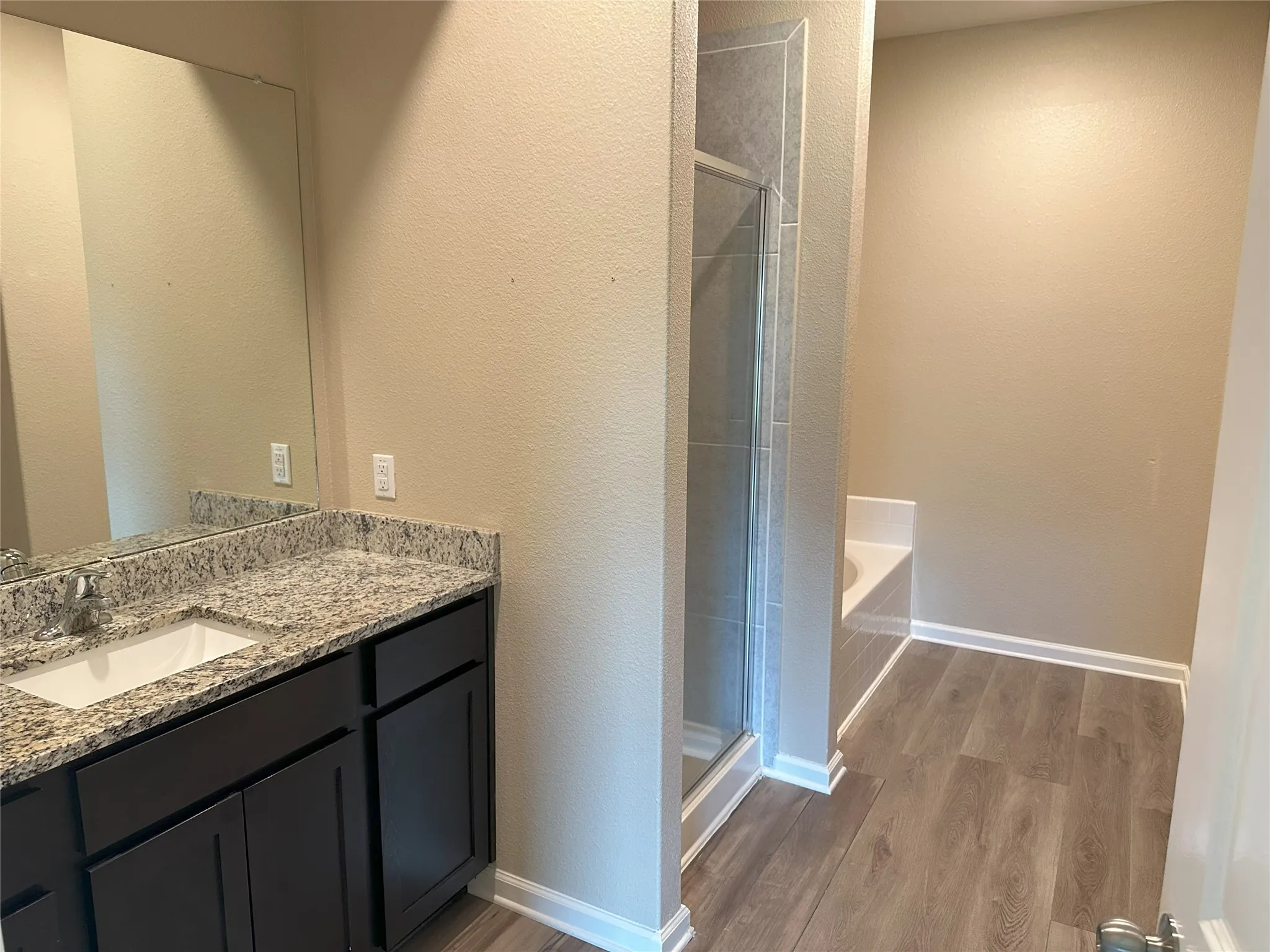 Single Family Residence For Rent in Collin County , 236 Elam Drive, Anna, Texas 75409, 5 Bedroom, 3 Bathroom, 2 Garage spaces, 2,703 Sqft, built in 2021, mls#21398212, Real Estate Agent in Anna, Homes For Rent in Collin county, Homes For Rent in Anna, Realtor in Anna Texas, Real Estate Brokerage Independent Realty Texas, Luminita Cordes Realtor