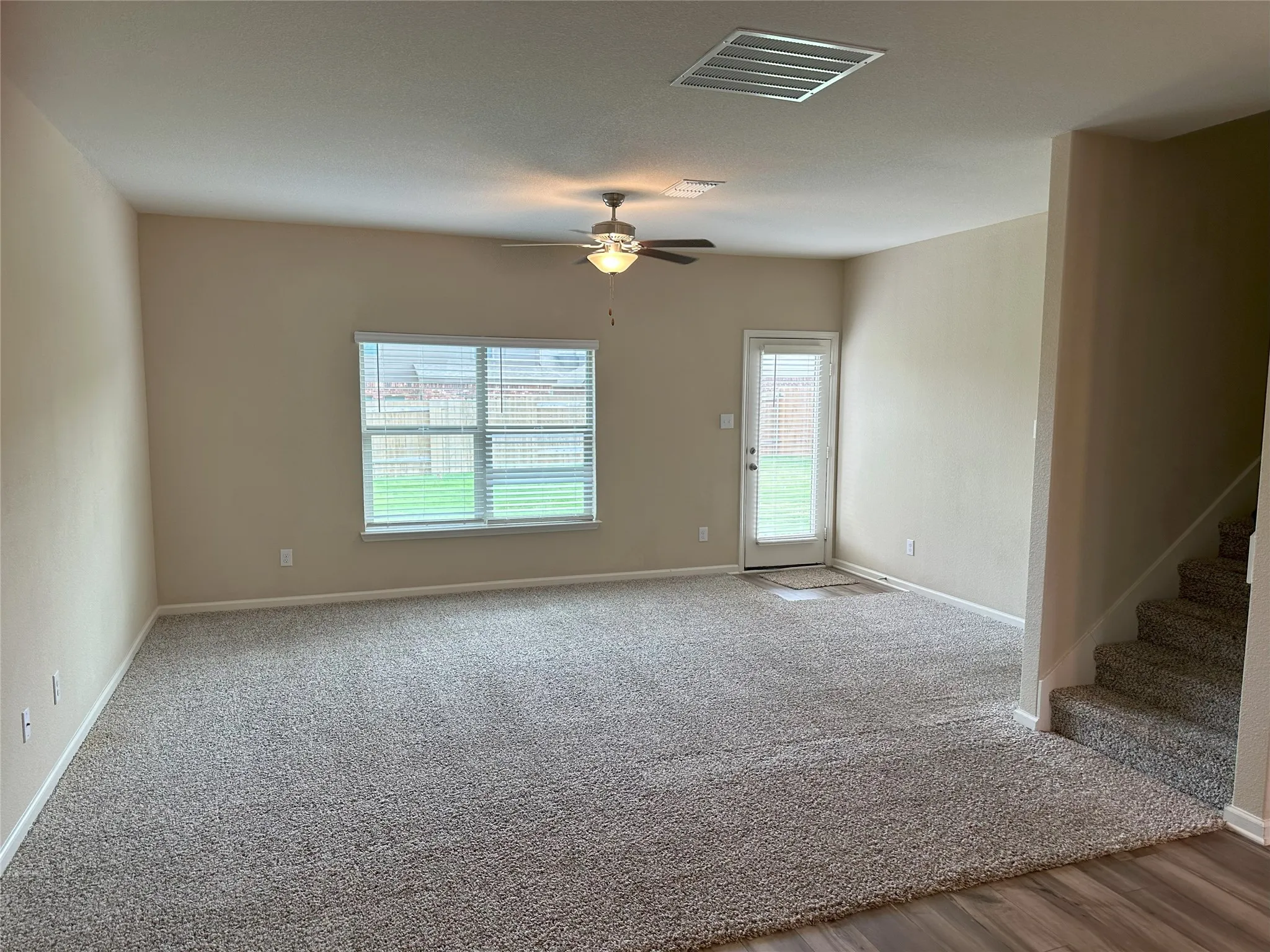 Single Family Residence For Rent in Collin County , 236 Elam Drive, Anna, Texas 75409, 5 Bedroom, 3 Bathroom, 2 Garage spaces, 2,703 Sqft, built in 2021, mls#21398212, Real Estate Agent in Anna, Homes For Rent in Collin county, Homes For Rent in Anna, Realtor in Anna Texas, Real Estate Brokerage Independent Realty Texas, Luminita Cordes Realtor