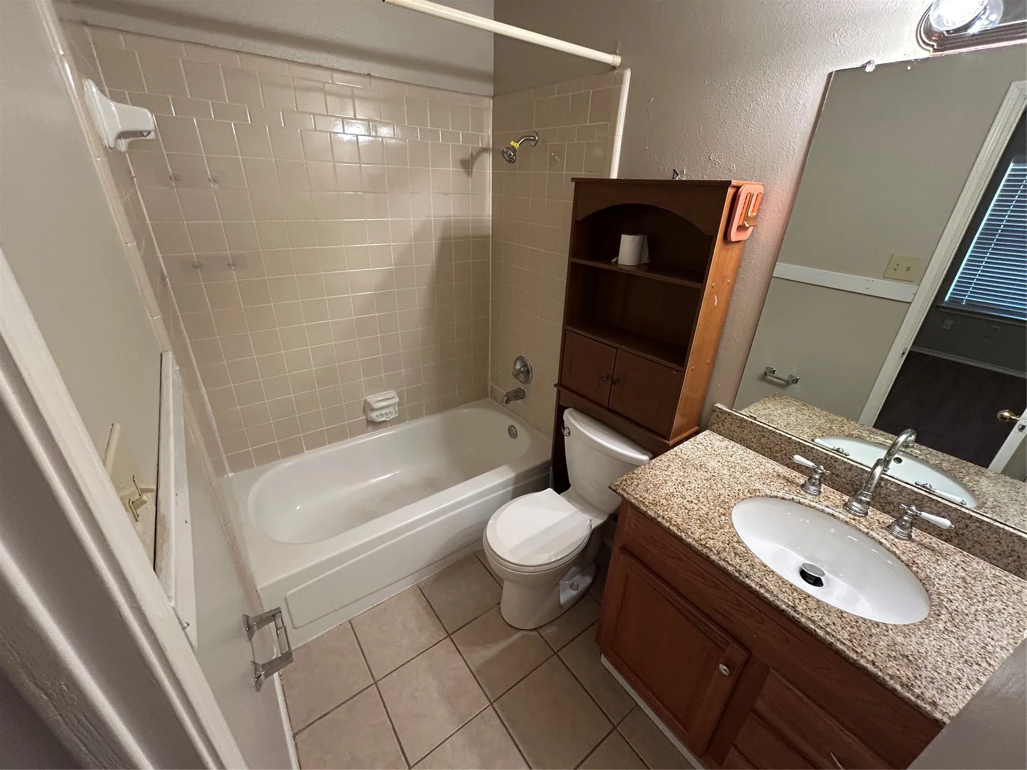 Duplex For Rent in Tarrant County , 5425 Stagetrail Drive, Arlington, Texas 76017, 2 Bedroom, 1 Bathroom, Garage spaces, 972 Sqft, built in 1984, mls#21398215, Real Estate Agent in Arlington, Homes For Rent in Tarrant county, Homes For Rent in Arlington, Realtor in Arlington Texas, Real Estate Brokerage Independent Realty Texas, Luminita Cordes Realtor