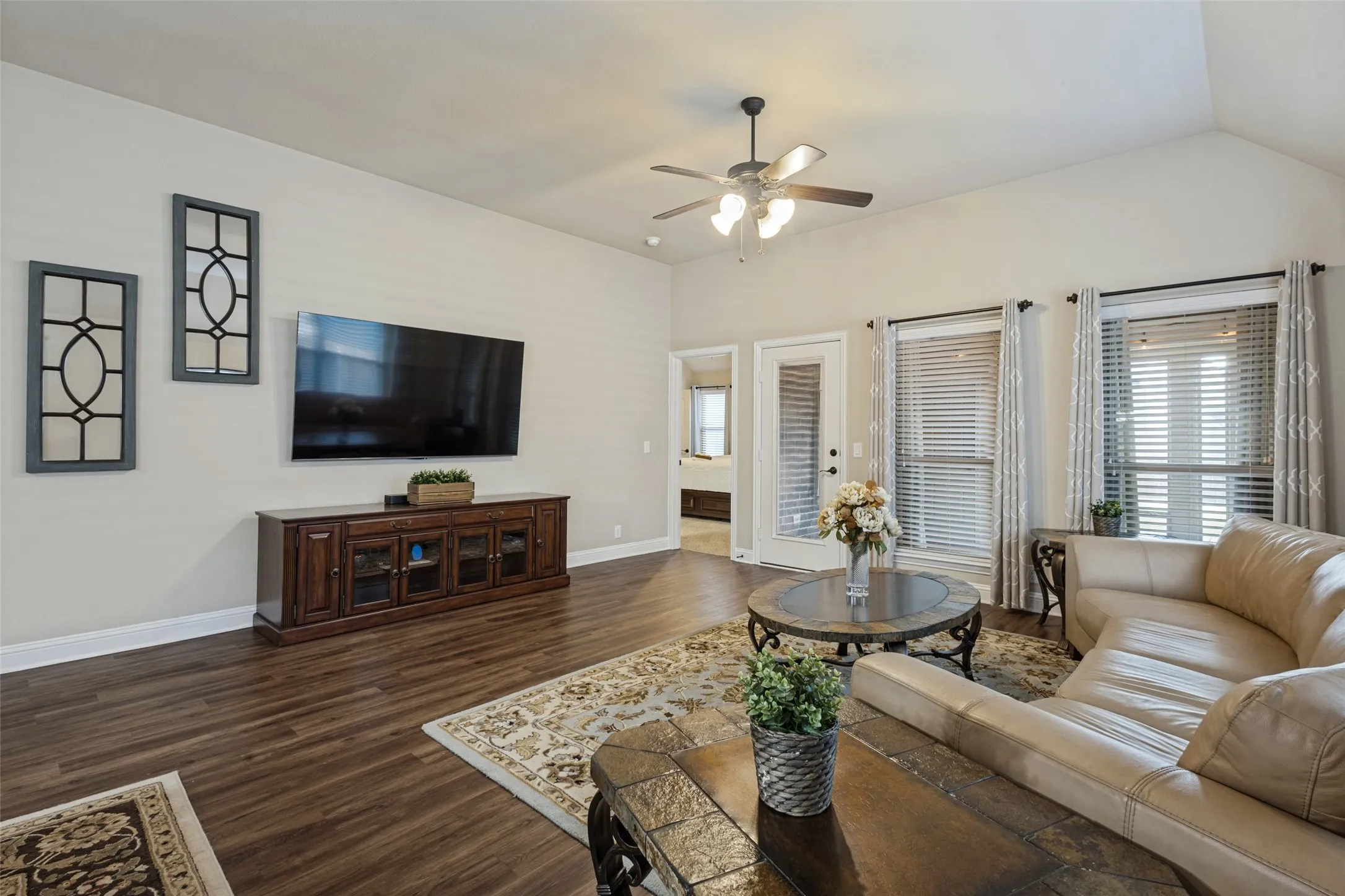 Single Family Residence For Rent in Collin County , 1976 Mercer Lane, Princeton, Texas 75407, 4 Bedroom, 2 Bathroom, 2 Garage spaces, 2,095 Sqft, built in 2017, mls#21392496, Real Estate Agent in Princeton, Homes For Rent in Collin county, Homes For Rent in Princeton, Realtor in Princeton Texas, Real Estate Brokerage Independent Realty Texas, Luminita Cordes Realtor