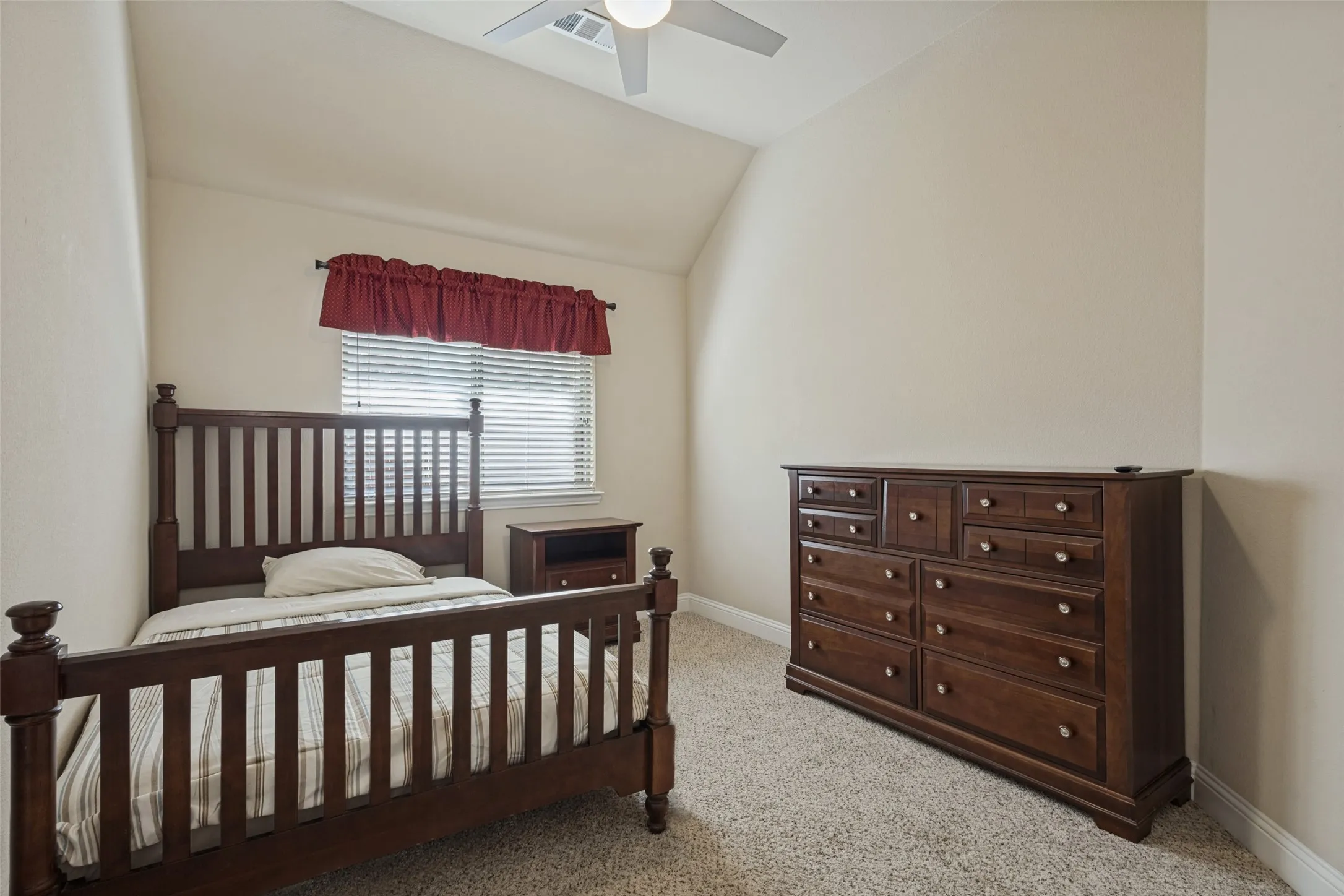  Fully furnished secondary bedroom.