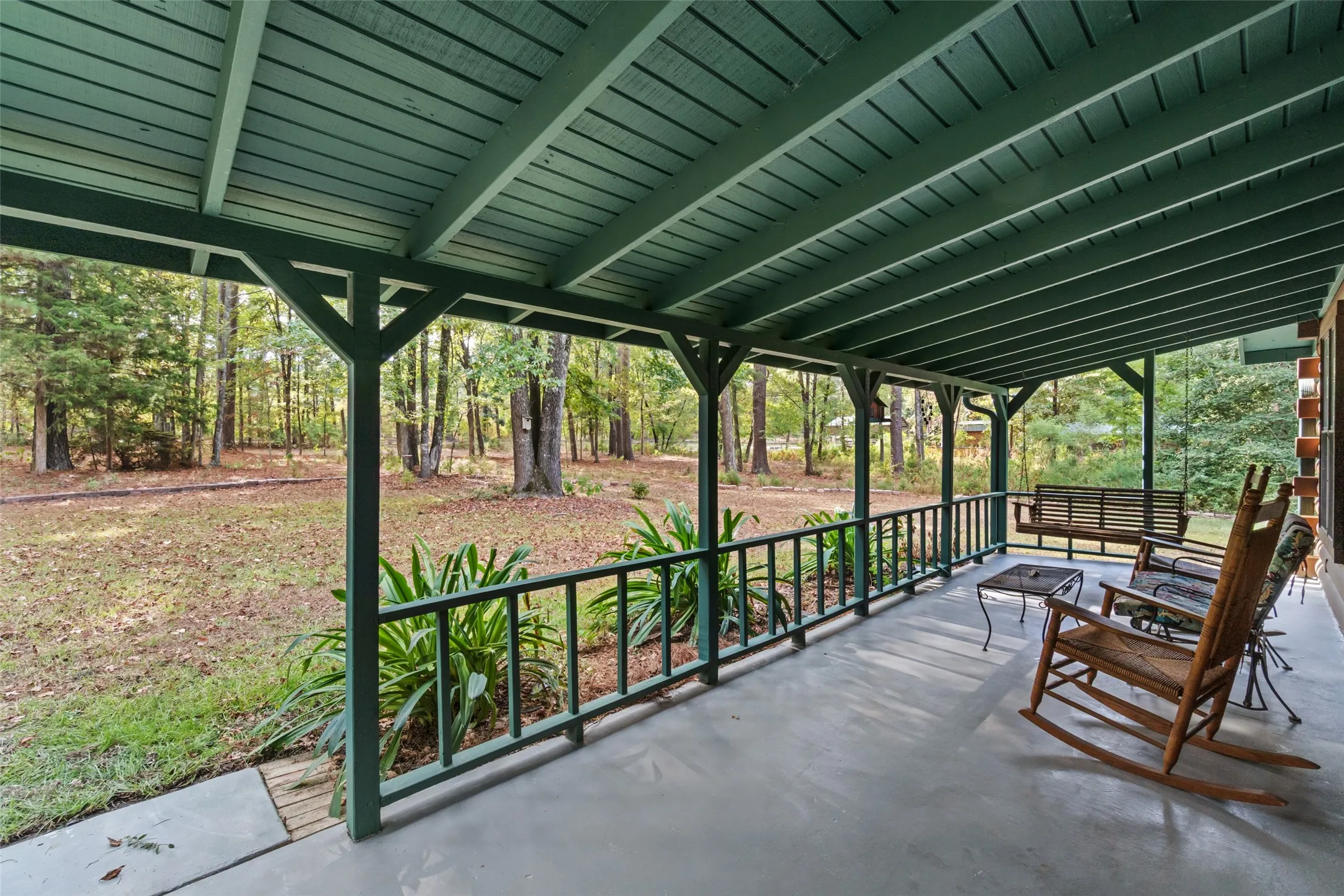 Single Family Residence For Sale in Cass County , 1875 County Road 1577, Hughes Springs, Texas 75656, 2 Bedroom, 2 Bathroom, 3 Garage spaces, 2,170 Sqft, built in 1980, mls#21398134, Real Estate Agent in Hughes Springs, Homes For Sale in Cass county, Homes For Sale in Hughes Springs, Realtor in Hughes Springs Texas, Real Estate Brokerage Independent Realty Texas, Luminita Cordes Realtor