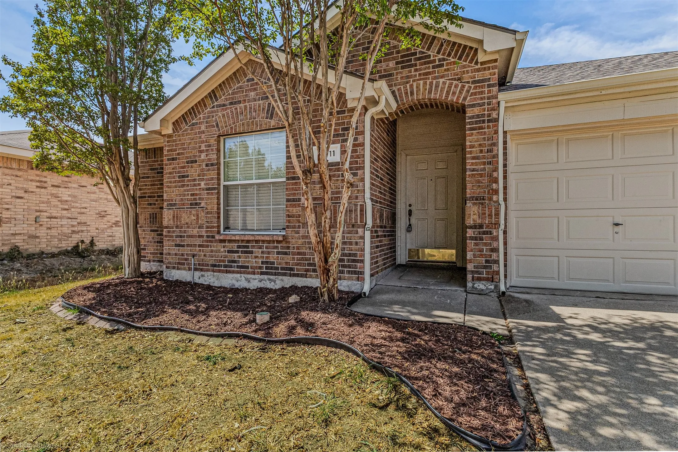 Single Family Residence For Sale in Kaufman County , 2011 Misty Hollow Court, Forney, Texas 75126, 4 Bedroom, 2 Bathroom, 2 Garage spaces, 1,762 Sqft, built in 2004, mls#21398114, Real Estate Agent in Forney, Homes For Sale in Kaufman county, Homes For Sale in Forney, Realtor in Forney Texas, Real Estate Brokerage Independent Realty Texas, Luminita Cordes Realtor