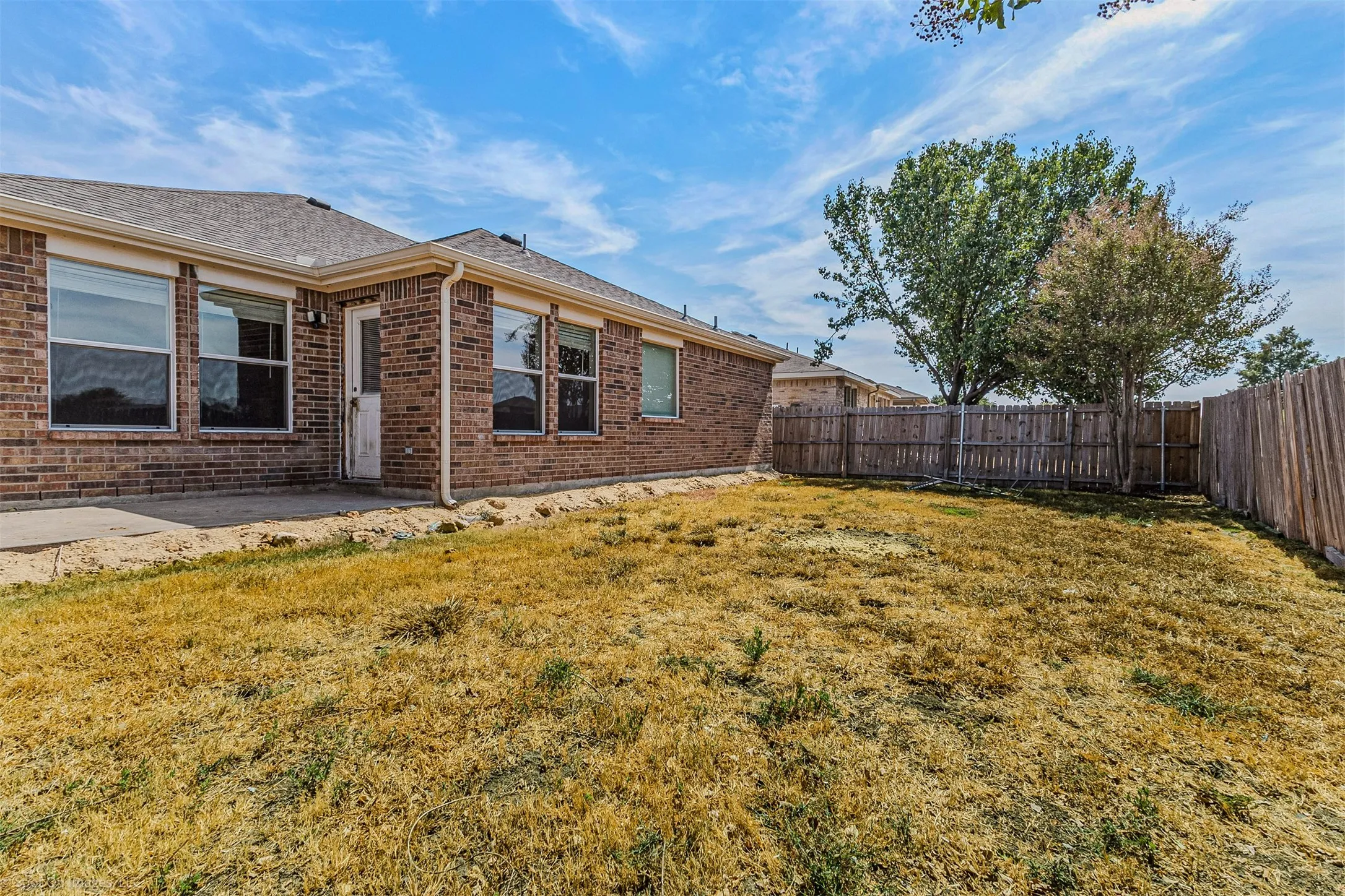 Single Family Residence For Sale in Kaufman County , 2011 Misty Hollow Court, Forney, Texas 75126, 4 Bedroom, 2 Bathroom, 2 Garage spaces, 1,762 Sqft, built in 2004, mls#21398114, Real Estate Agent in Forney, Homes For Sale in Kaufman county, Homes For Sale in Forney, Realtor in Forney Texas, Real Estate Brokerage Independent Realty Texas, Luminita Cordes Realtor