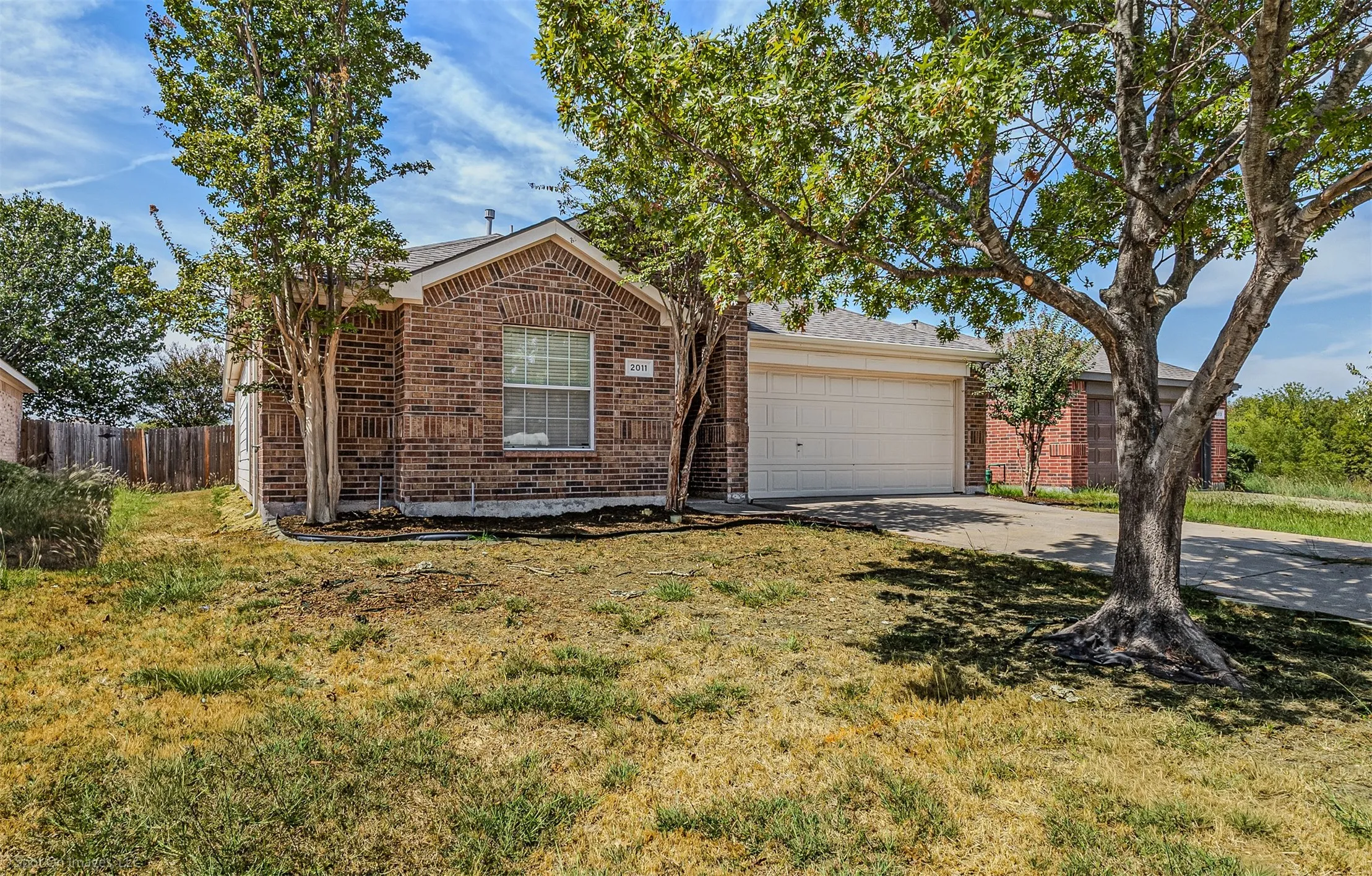 Single Family Residence For Sale in Kaufman County , 2011 Misty Hollow Court, Forney, Texas 75126, 4 Bedroom, 2 Bathroom, 2 Garage spaces, 1,762 Sqft, built in 2004, mls#21398114, Real Estate Agent in Forney, Homes For Sale in Kaufman county, Homes For Sale in Forney, Realtor in Forney Texas, Real Estate Brokerage Independent Realty Texas, Luminita Cordes Realtor