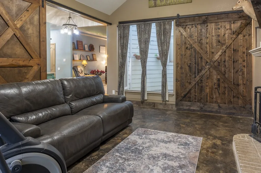  With Sliding Privacy Doors