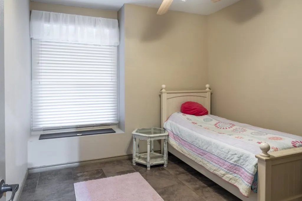 Single Family Residence For Sale in Johnson County , 9024 S Highway 174, Rio Vista, Texas 76093, 3 Bedroom, 2 Bathroom, 2 Garage spaces, 2,477 Sqft, built in 1999, mls#21397231, Real Estate Agent in Rio Vista, Homes For Sale in Johnson county, Homes For Sale in Rio Vista, Realtor in Rio Vista Texas, Real Estate Brokerage Independent Realty Texas, Luminita Cordes Realtor
