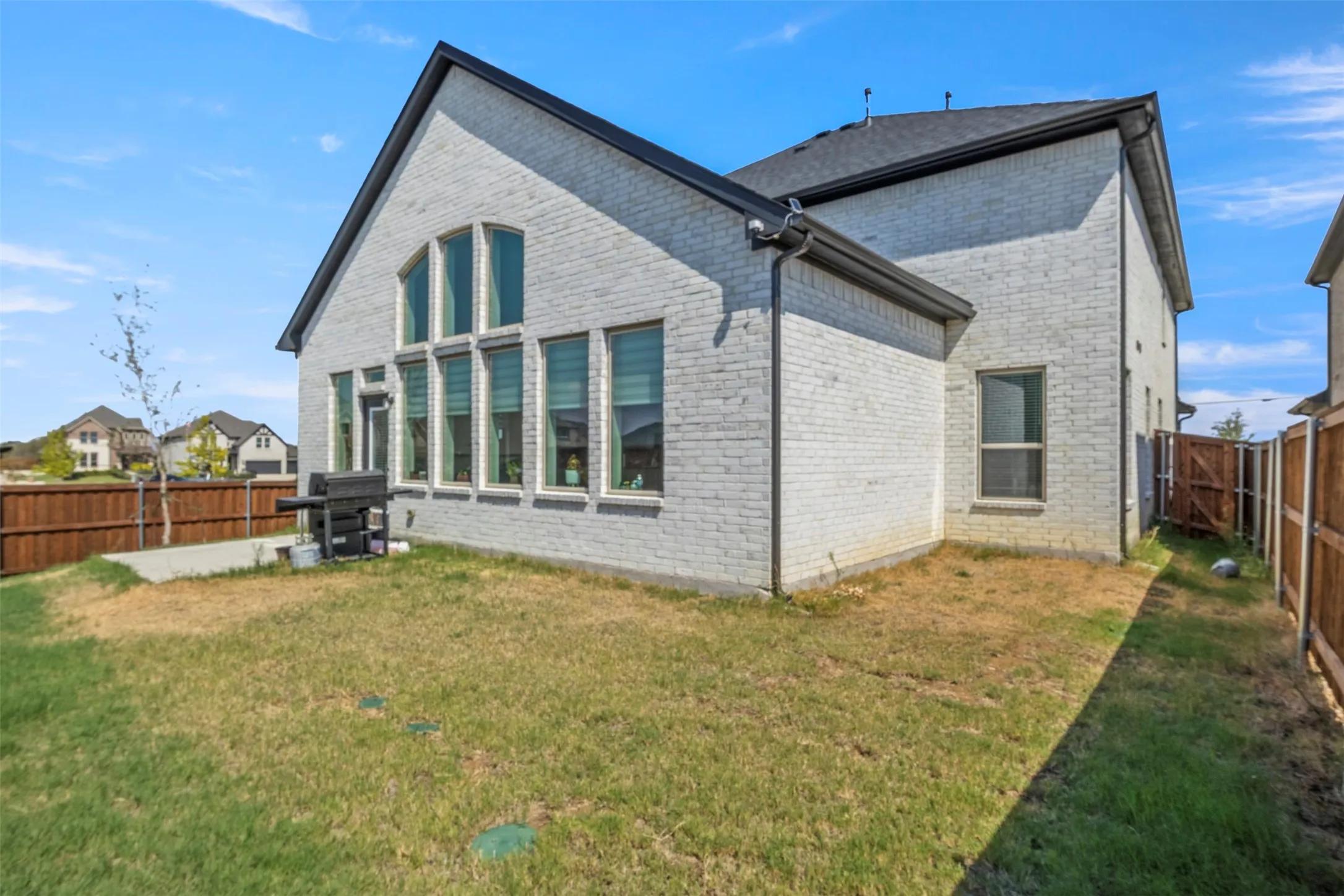 Single Family Residence For Sale in Collin County , 1432 Bettolo Drive, Celina, Texas 75009, 5 Bedroom, 4 Bathroom, 2 Garage spaces, 3,321 Sqft, built in 2024, mls#21397820, Real Estate Agent in Celina, Homes For Sale in Collin county, Homes For Sale in Celina, Realtor in Celina Texas, Real Estate Brokerage Independent Realty Texas, Luminita Cordes Realtor