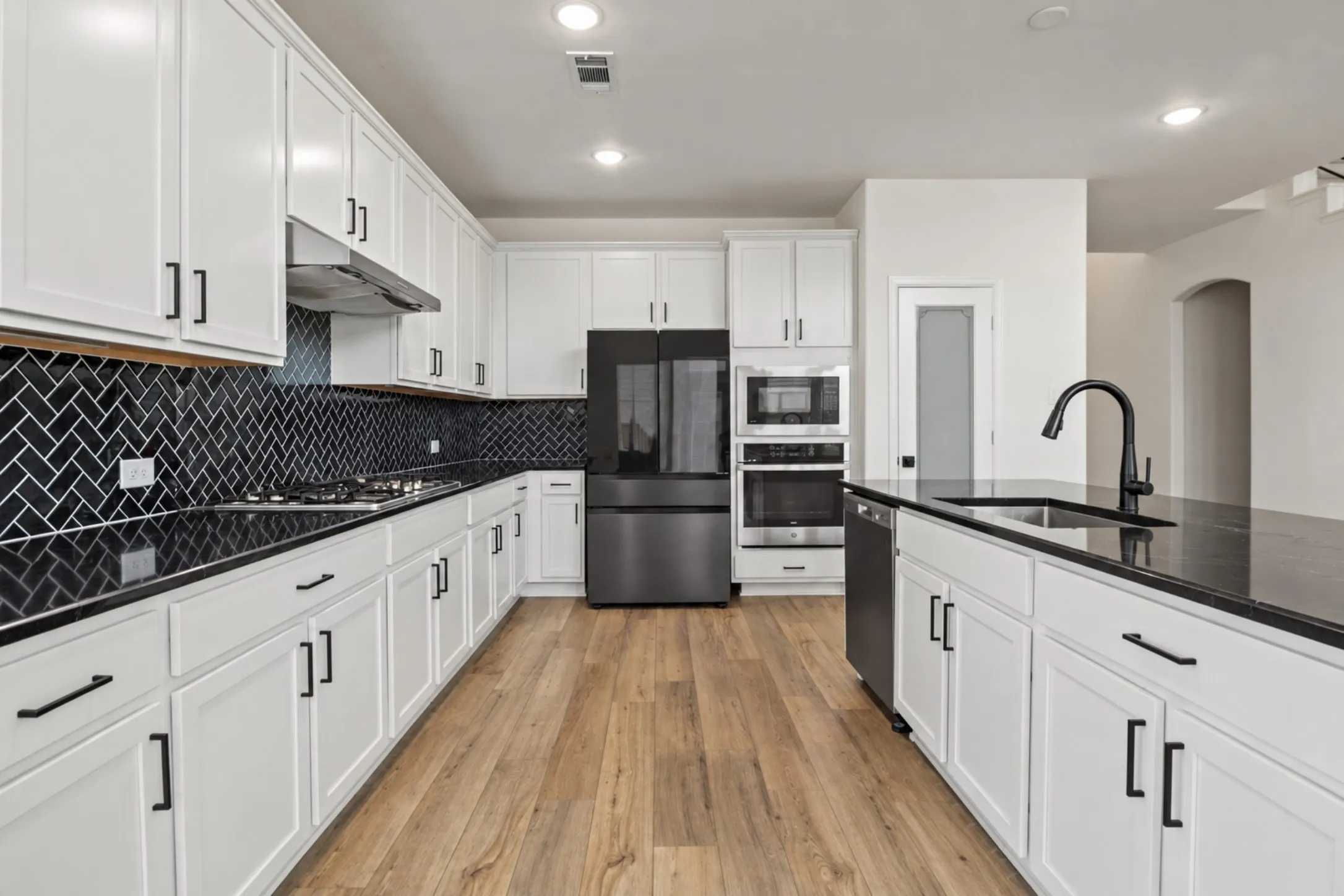 Single Family Residence For Sale in Collin County , 1432 Bettolo Drive, Celina, Texas 75009, 5 Bedroom, 4 Bathroom, 2 Garage spaces, 3,321 Sqft, built in 2024, mls#21397820, Real Estate Agent in Celina, Homes For Sale in Collin county, Homes For Sale in Celina, Realtor in Celina Texas, Real Estate Brokerage Independent Realty Texas, Luminita Cordes Realtor