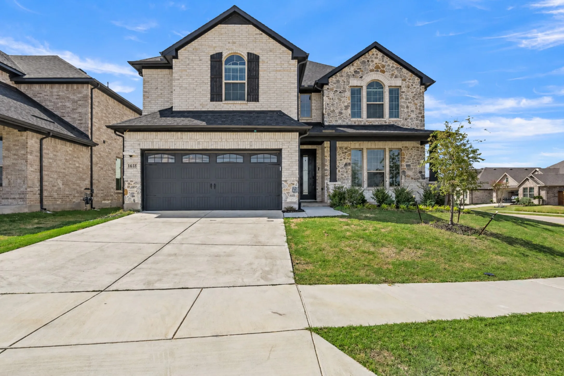 Single Family Residence For Sale in Collin County , 1432 Bettolo Drive, Celina, Texas 75009, 5 Bedroom, 4 Bathroom, 2 Garage spaces, 3,321 Sqft, built in 2024, mls#21397820, Real Estate Agent in Celina, Homes For Sale in Collin county, Homes For Sale in Celina, Realtor in Celina Texas, Real Estate Brokerage Independent Realty Texas, Luminita Cordes Realtor