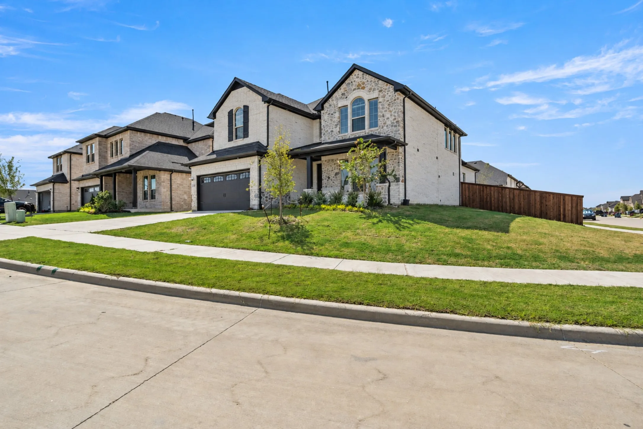 Single Family Residence For Sale in Collin County , 1432 Bettolo Drive, Celina, Texas 75009, 5 Bedroom, 4 Bathroom, 2 Garage spaces, 3,321 Sqft, built in 2024, mls#21397820, Real Estate Agent in Celina, Homes For Sale in Collin county, Homes For Sale in Celina, Realtor in Celina Texas, Real Estate Brokerage Independent Realty Texas, Luminita Cordes Realtor