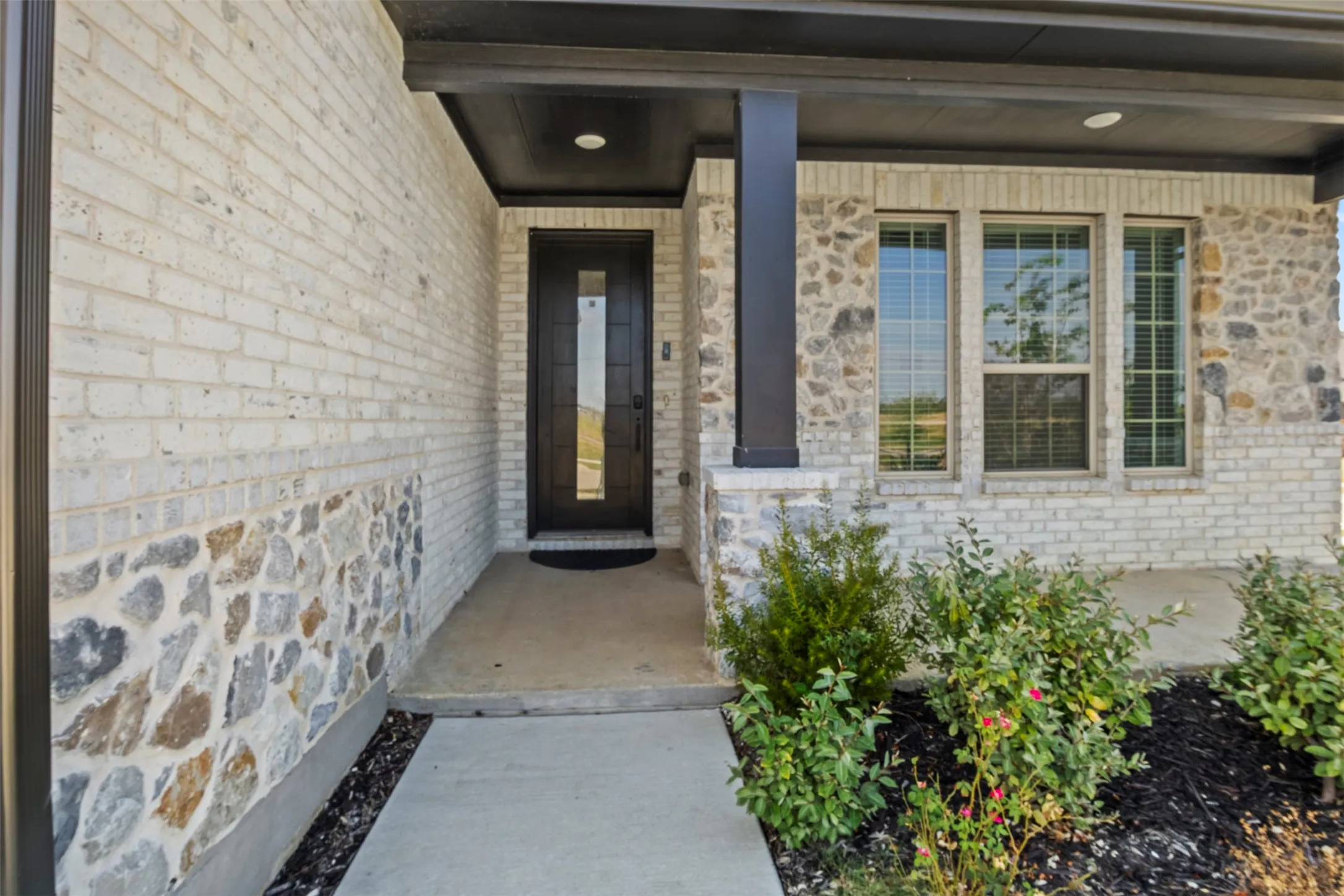 Single Family Residence For Sale in Collin County , 1432 Bettolo Drive, Celina, Texas 75009, 5 Bedroom, 4 Bathroom, 2 Garage spaces, 3,321 Sqft, built in 2024, mls#21397820, Real Estate Agent in Celina, Homes For Sale in Collin county, Homes For Sale in Celina, Realtor in Celina Texas, Real Estate Brokerage Independent Realty Texas, Luminita Cordes Realtor