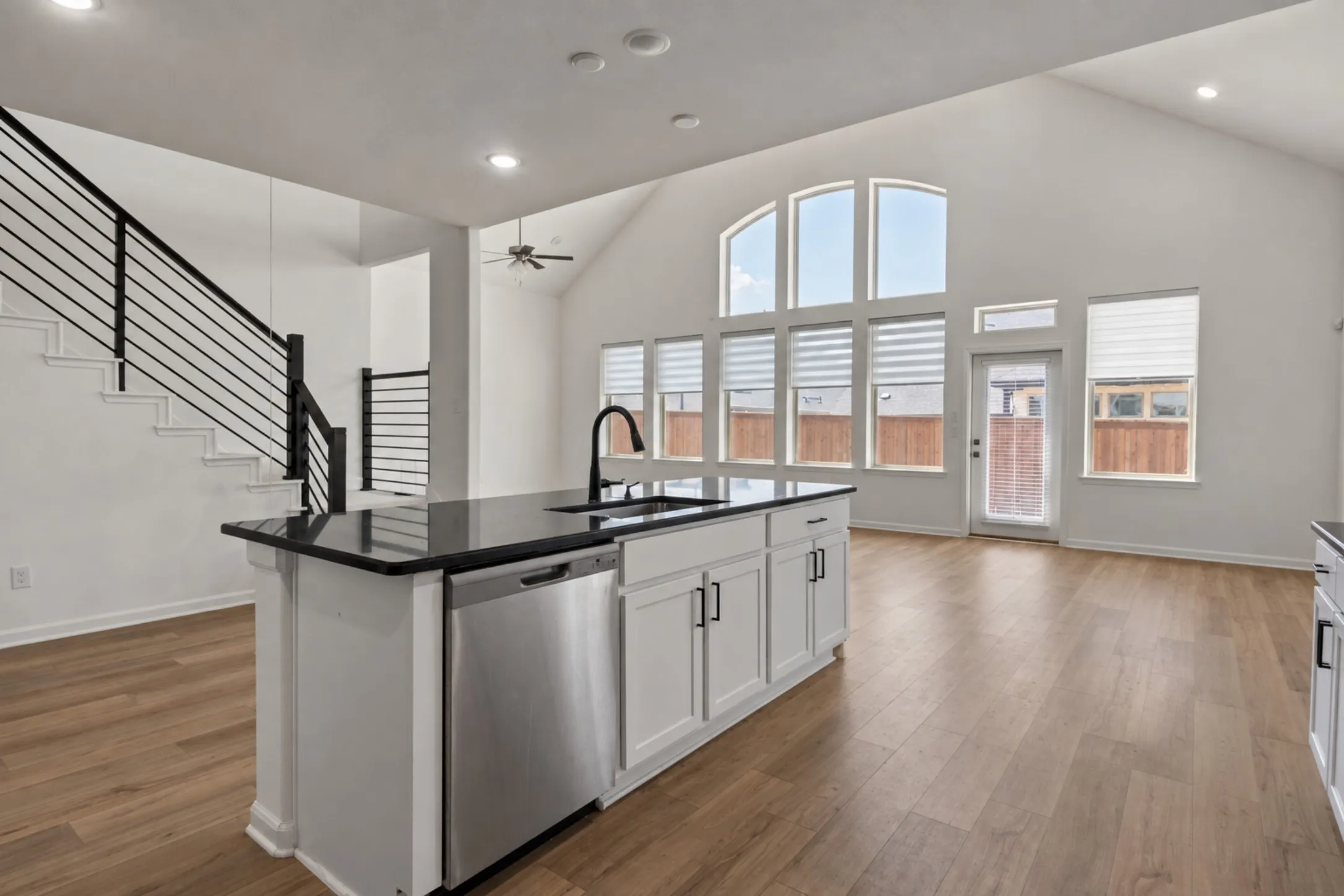 Single Family Residence For Sale in Collin County , 1432 Bettolo Drive, Celina, Texas 75009, 5 Bedroom, 4 Bathroom, 2 Garage spaces, 3,321 Sqft, built in 2024, mls#21397820, Real Estate Agent in Celina, Homes For Sale in Collin county, Homes For Sale in Celina, Realtor in Celina Texas, Real Estate Brokerage Independent Realty Texas, Luminita Cordes Realtor